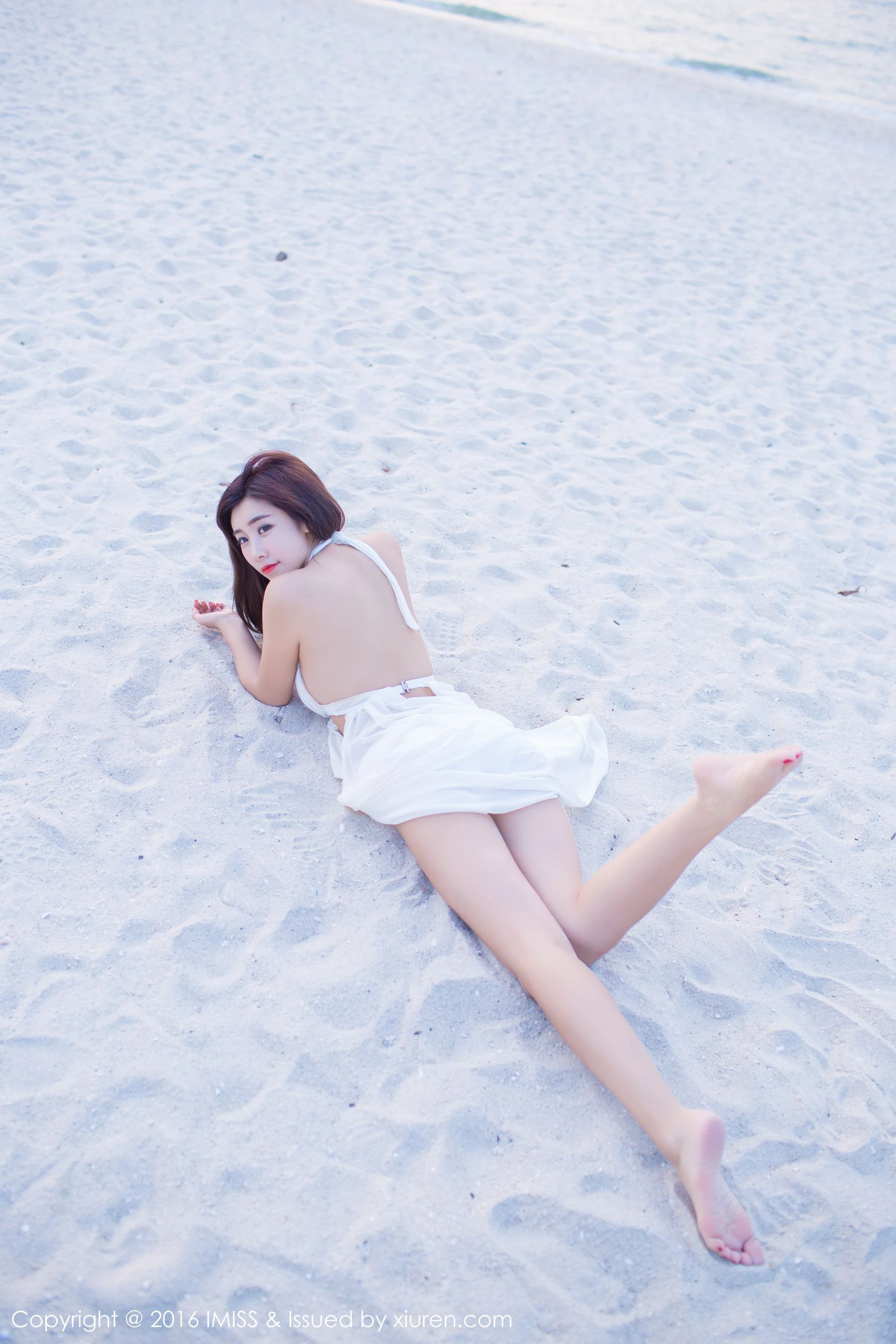  程小烦不烦《粉色装扮+白色裙子外拍》 爱蜜社IMiss Vol.086第12张