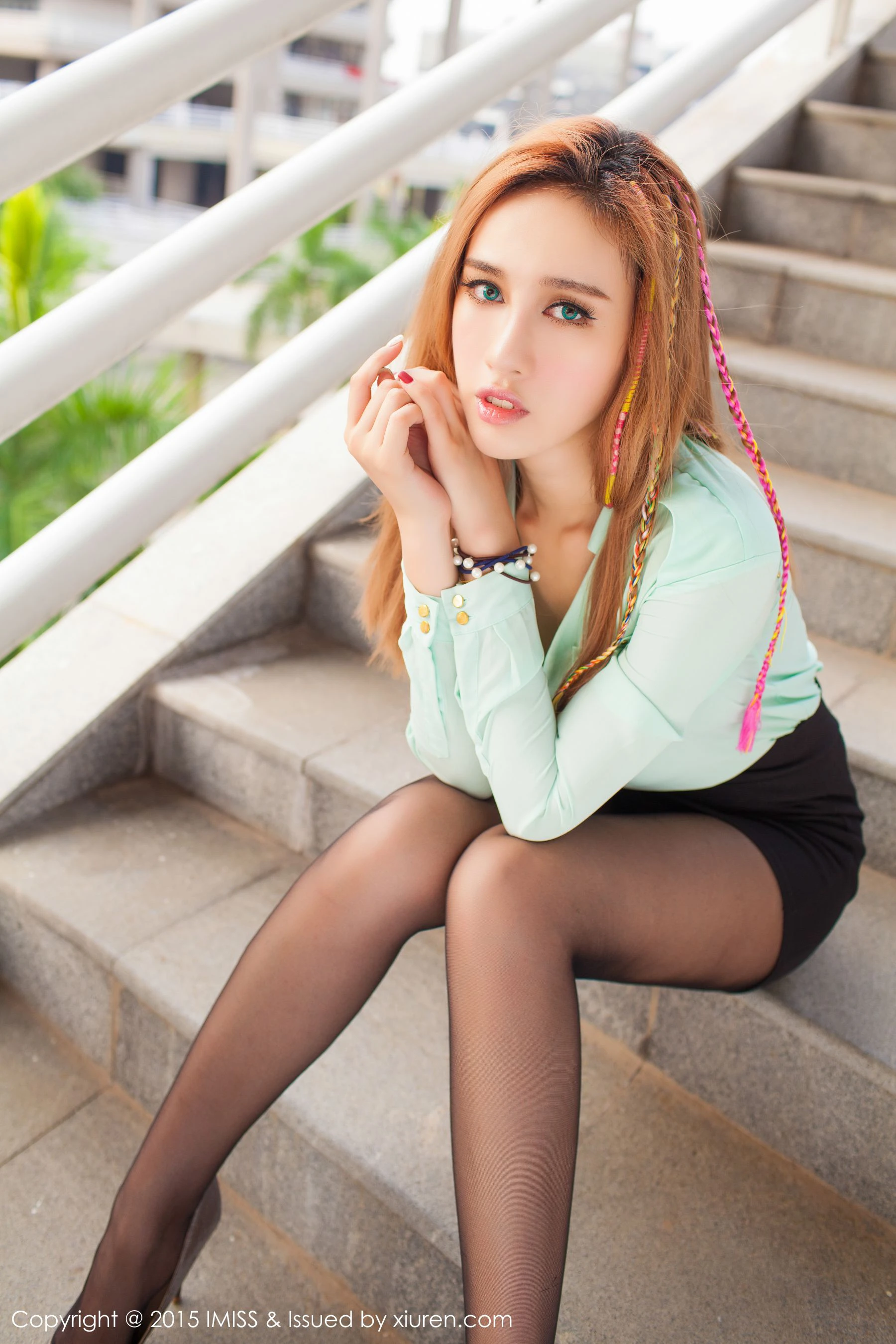  Michi_Ho《比基尼+OL丝袜装》 爱蜜社IMiss Vol.050第15张