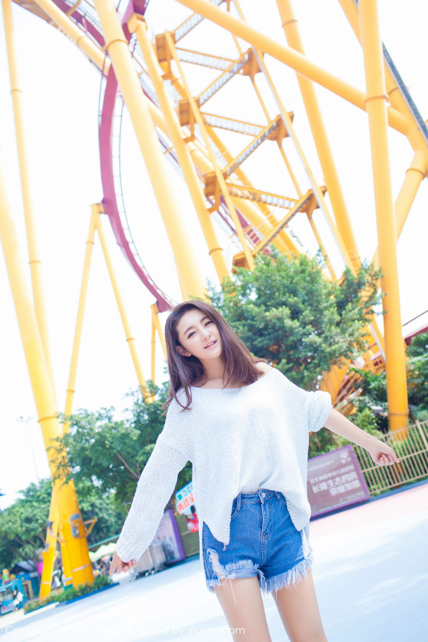  夏茉GIGI《牛仔热裤街拍》 爱蜜社IMiss Vol.049第5张