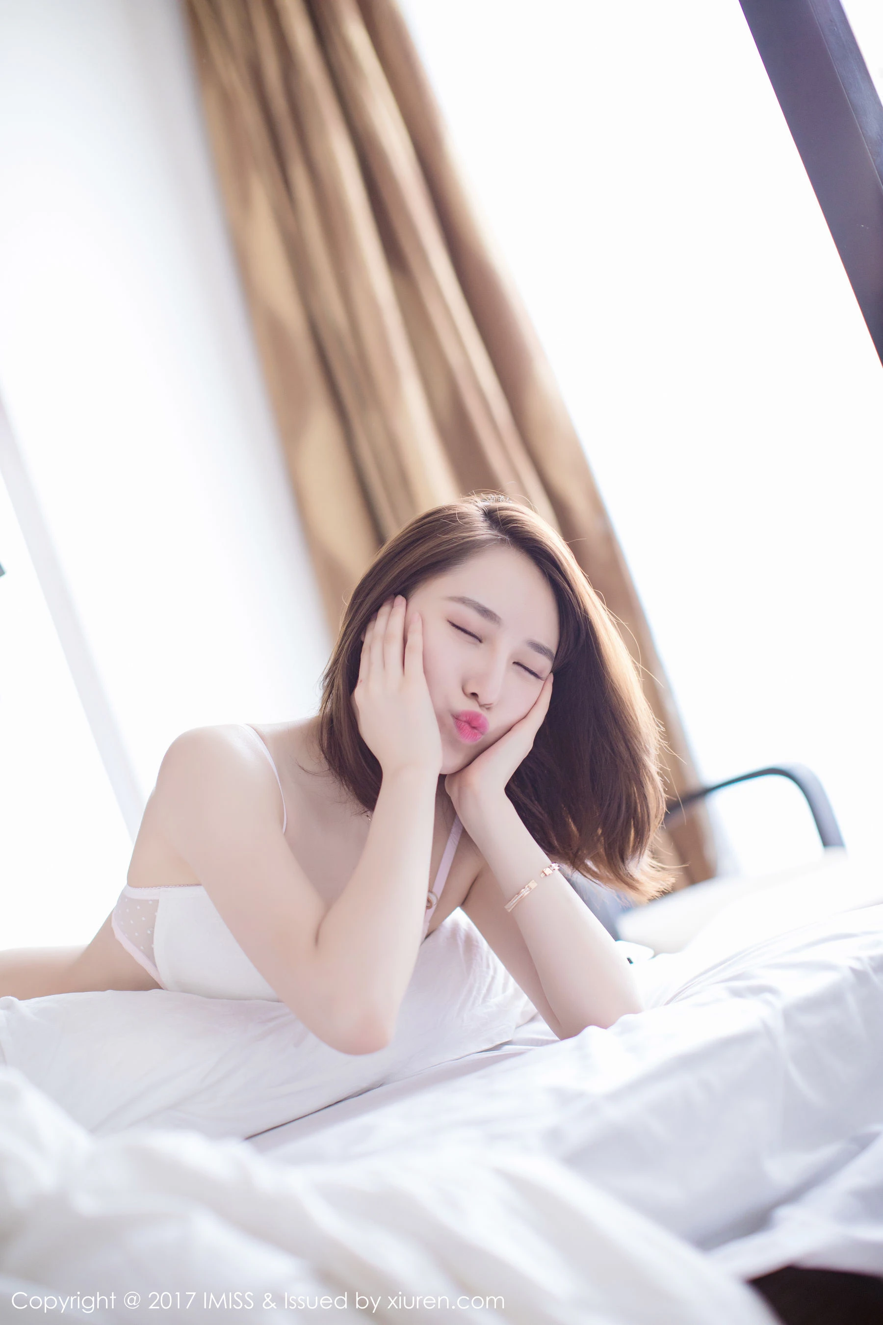  刘奕宁Lynn《沙巴旅拍第1套写真》 爱蜜社 VOL.160第13张