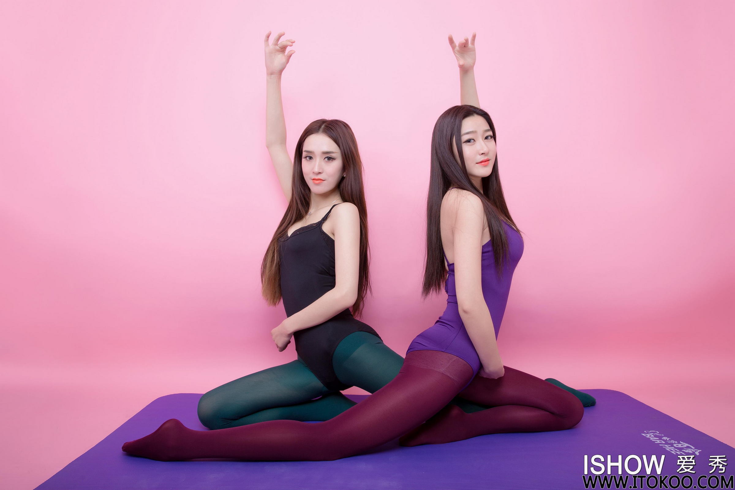 [ISHOW爱秀]吊带连体运动内衣美女Model 小汝Ruby ＆ 小煜CC 连身丝袜美腿性感写真 2016-02-01 No.028第8张