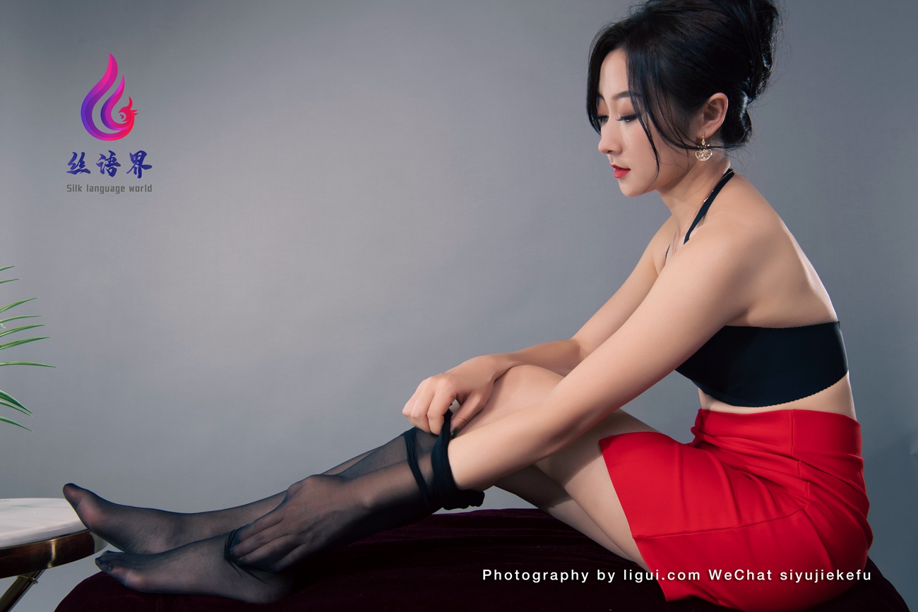 [Ligui丽柜]2022.04.27《那一抹红色》愉心第10张