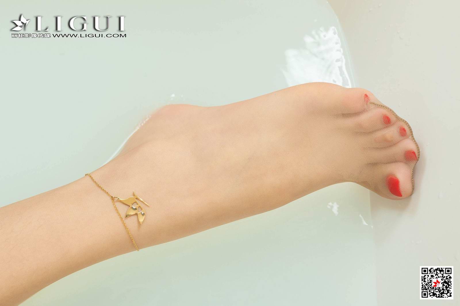 Ligui丽柜  2020.05.27《香浴名莲》潘潘第13张