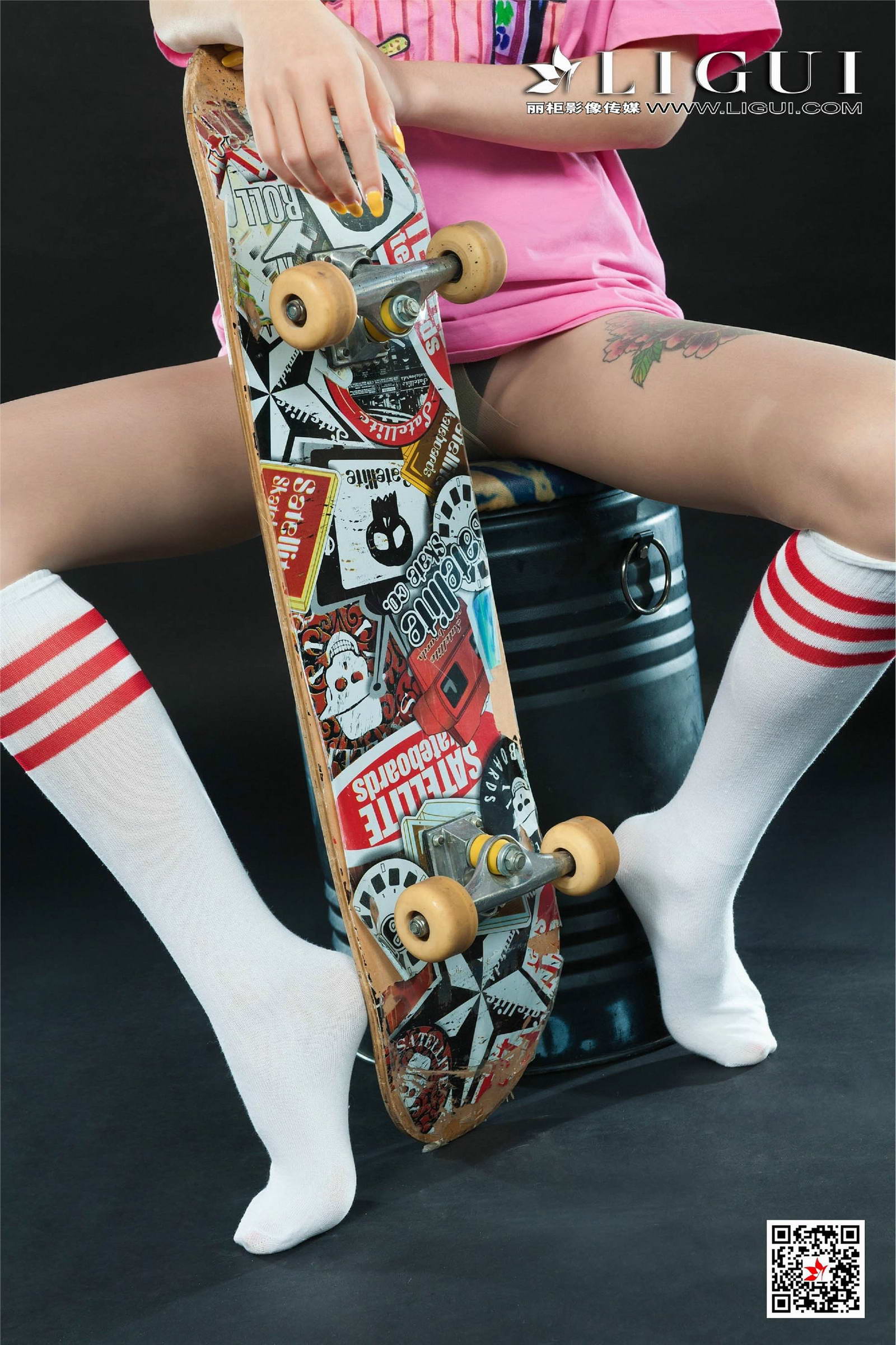 Ligui丽柜 2020.10.14《滑板女郎》甜甜第20张