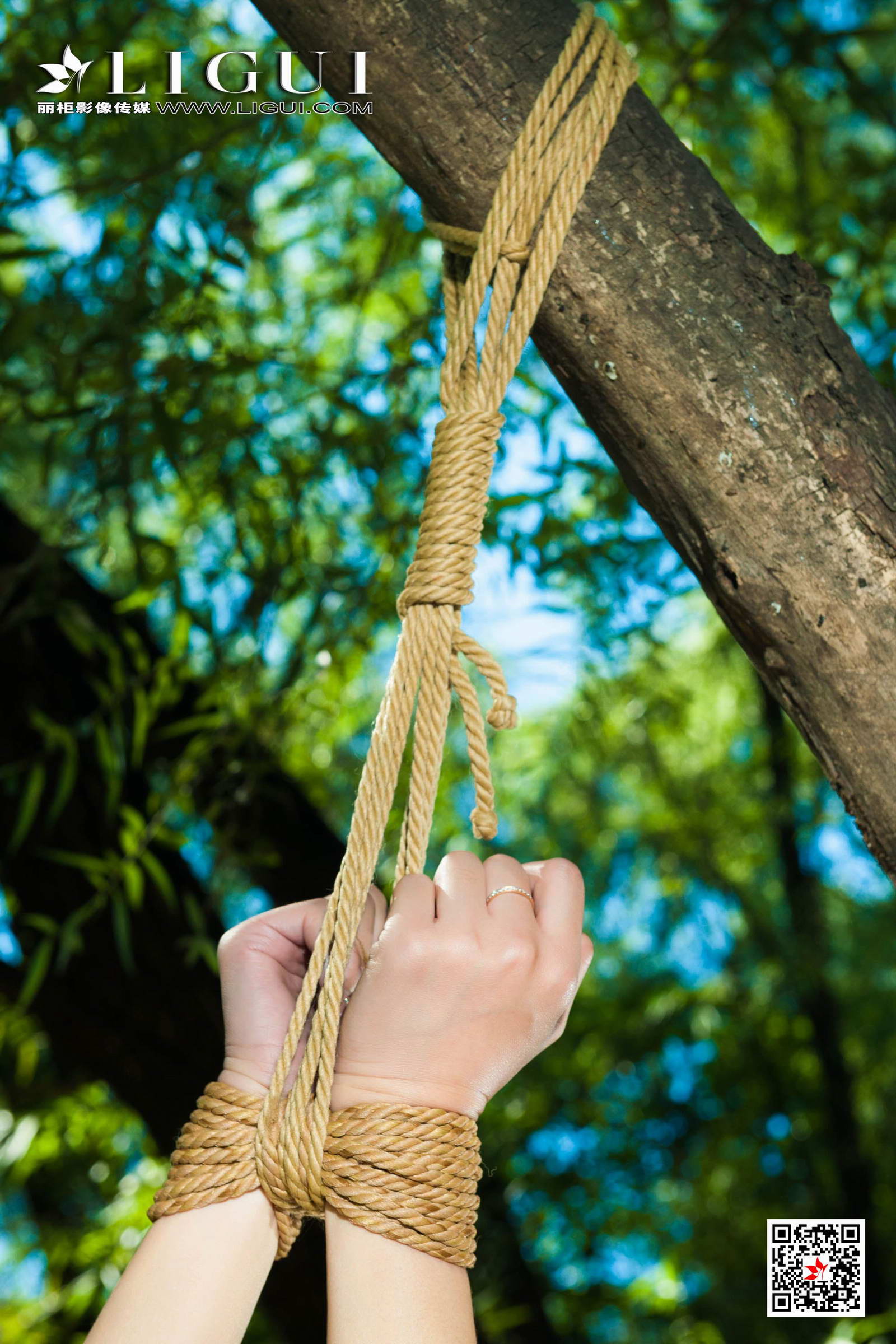 Ligui丽柜 2020.10.16《郊野无助的挣扎》白雪第6张