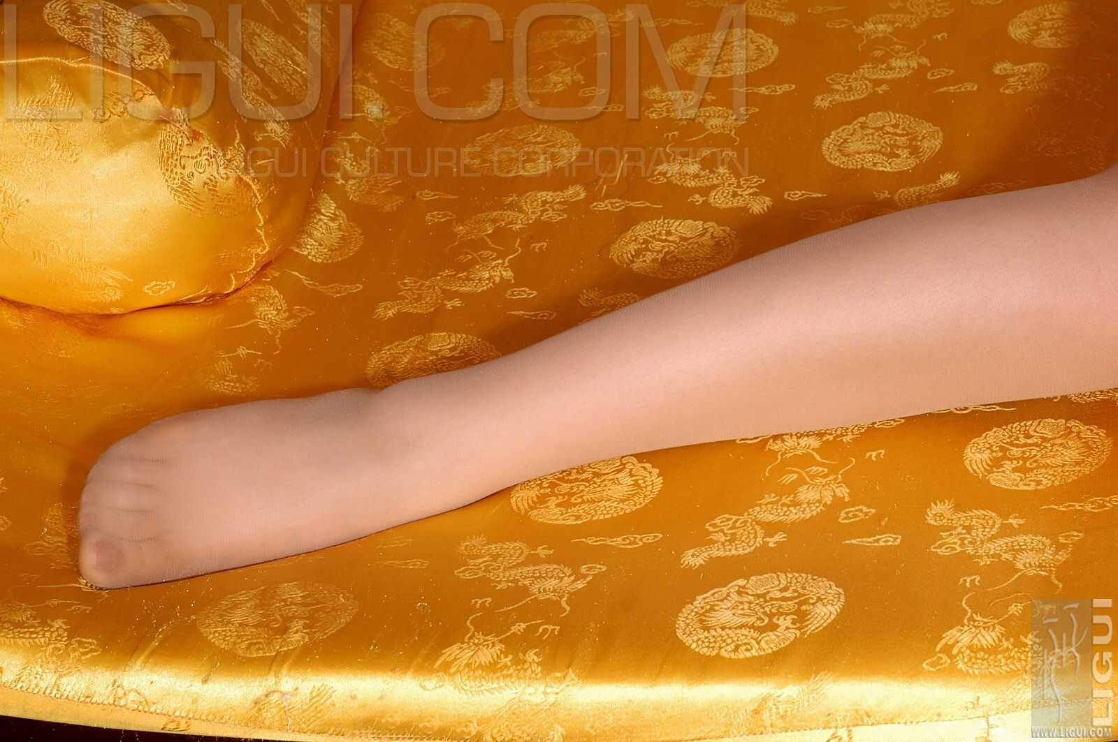 [丽柜LiGui] Model 小露露《旗袍古韻》丝足写真图片第1张