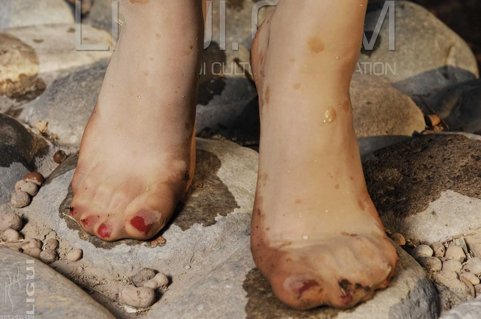 [丽柜LiGui] Model 海伦《春天來了》丝足写真图片第5张