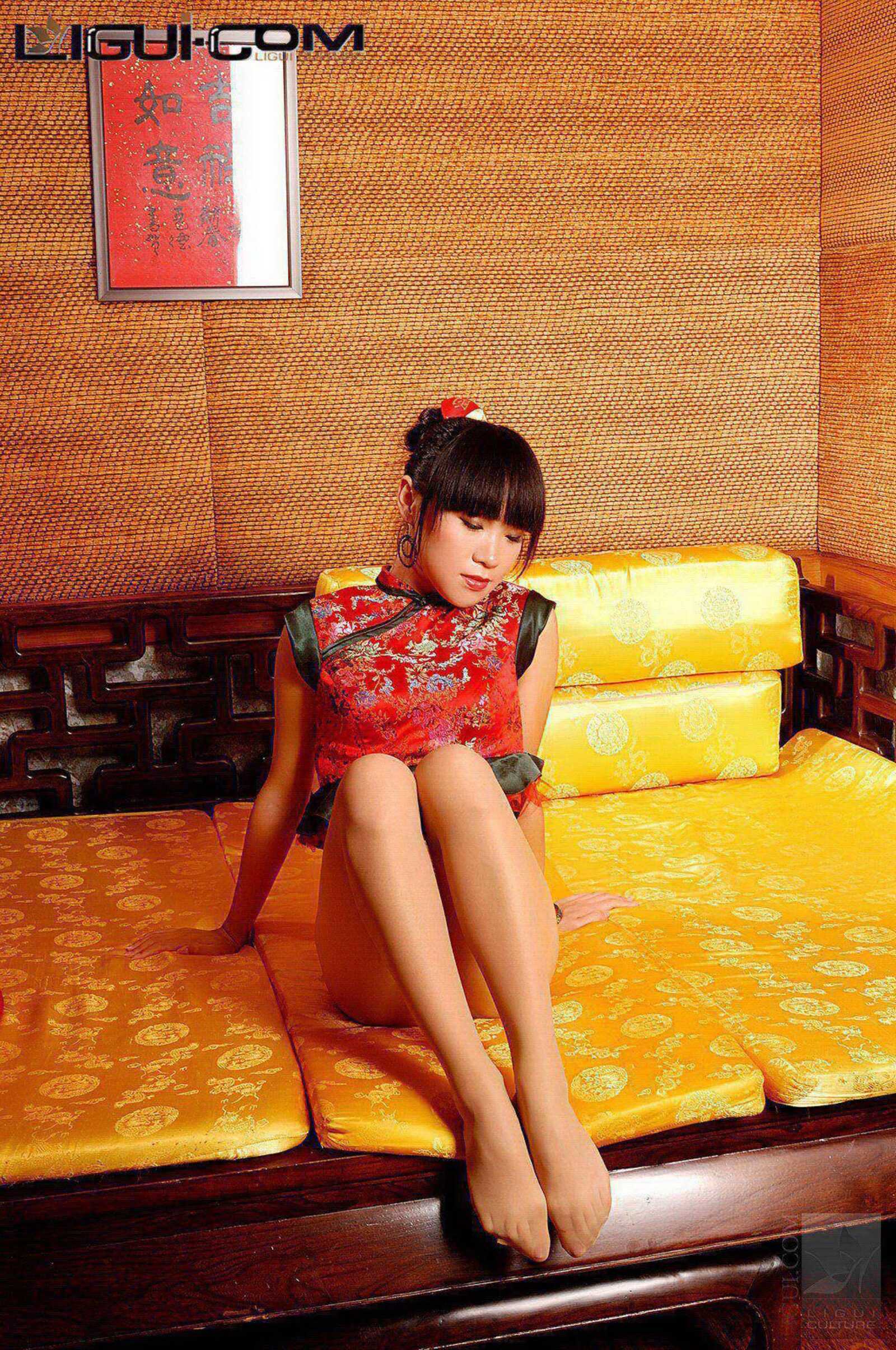 Model 伊园《古典嬌娃》 [丽柜LiGui] 丝足写真图片第3张