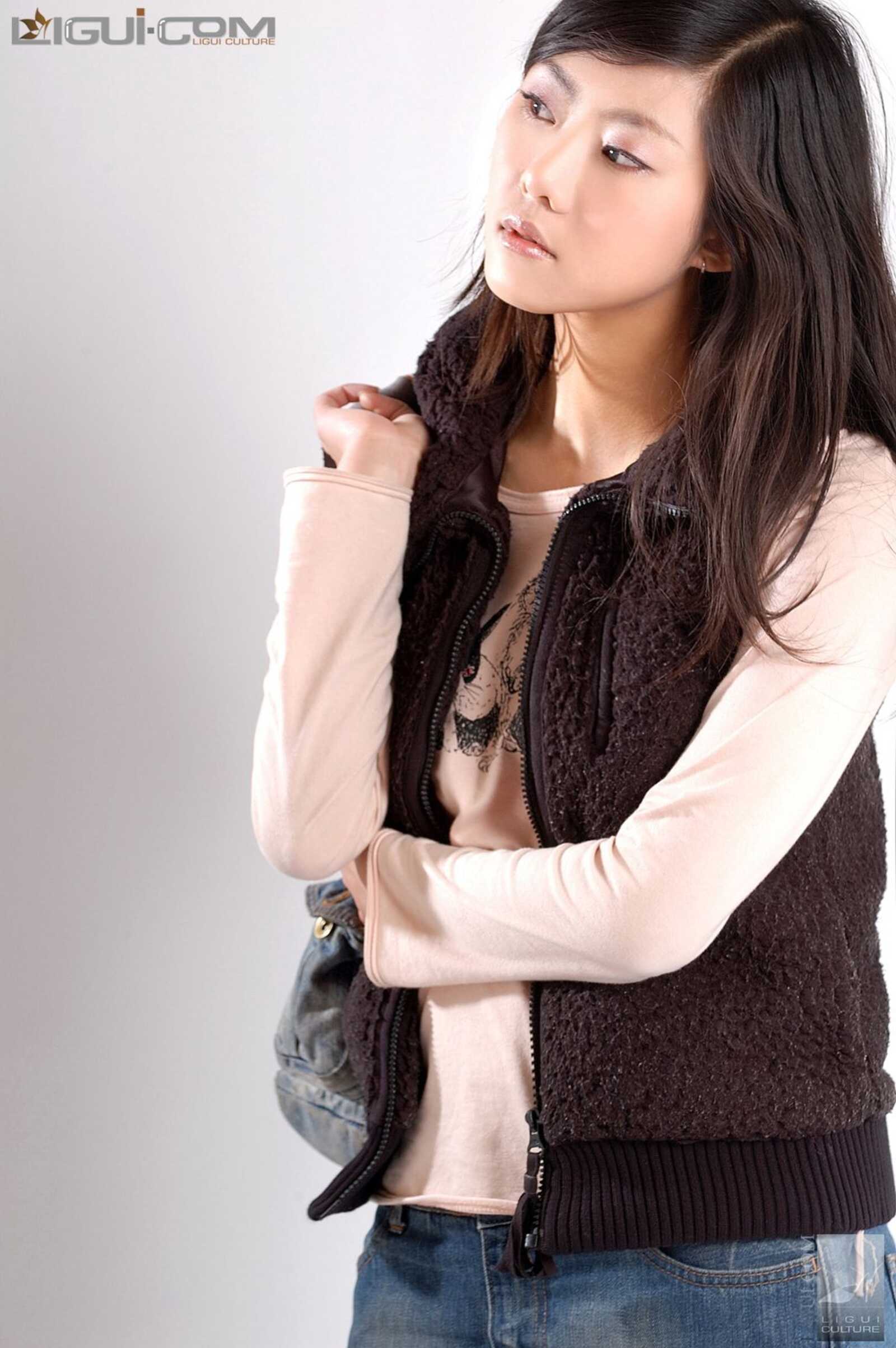 Model 张迪《牛仔短裙玩飘逸》 [丽柜LiGui] 美腿玉第1张