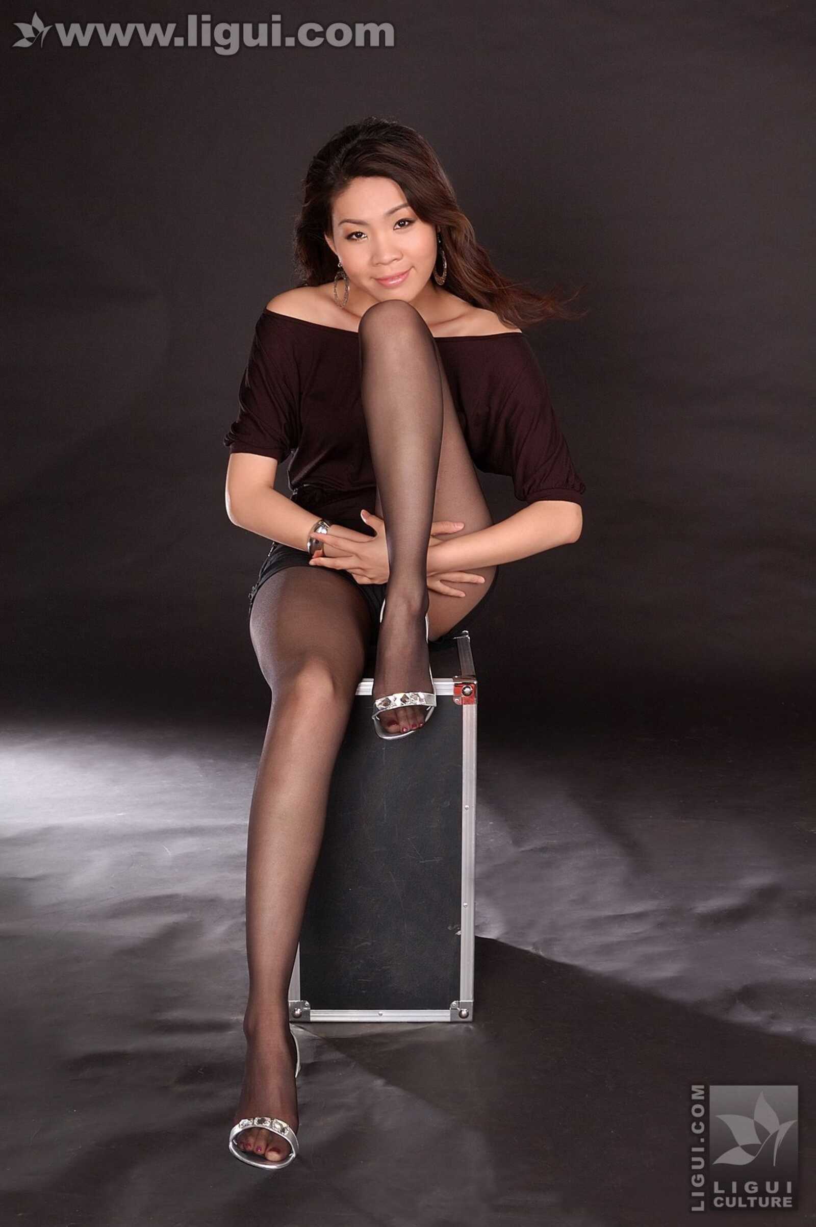 Model 安琪《魅惑黑丝触动“底线欲望的精彩”》第5张