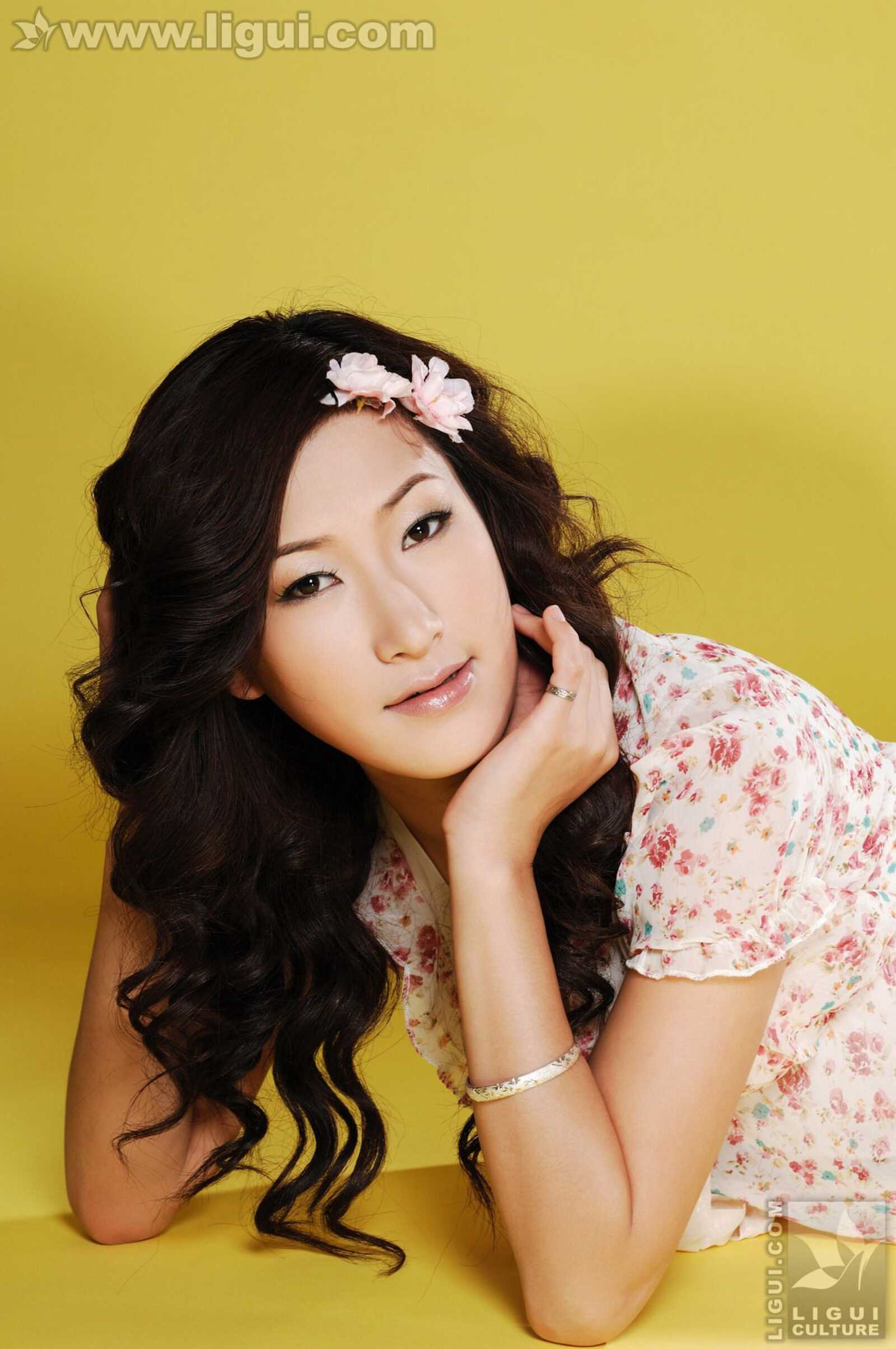 Model 婷婷《迷人风情之甜蜜蜜》 [丽柜LiGui] 美腿第8张