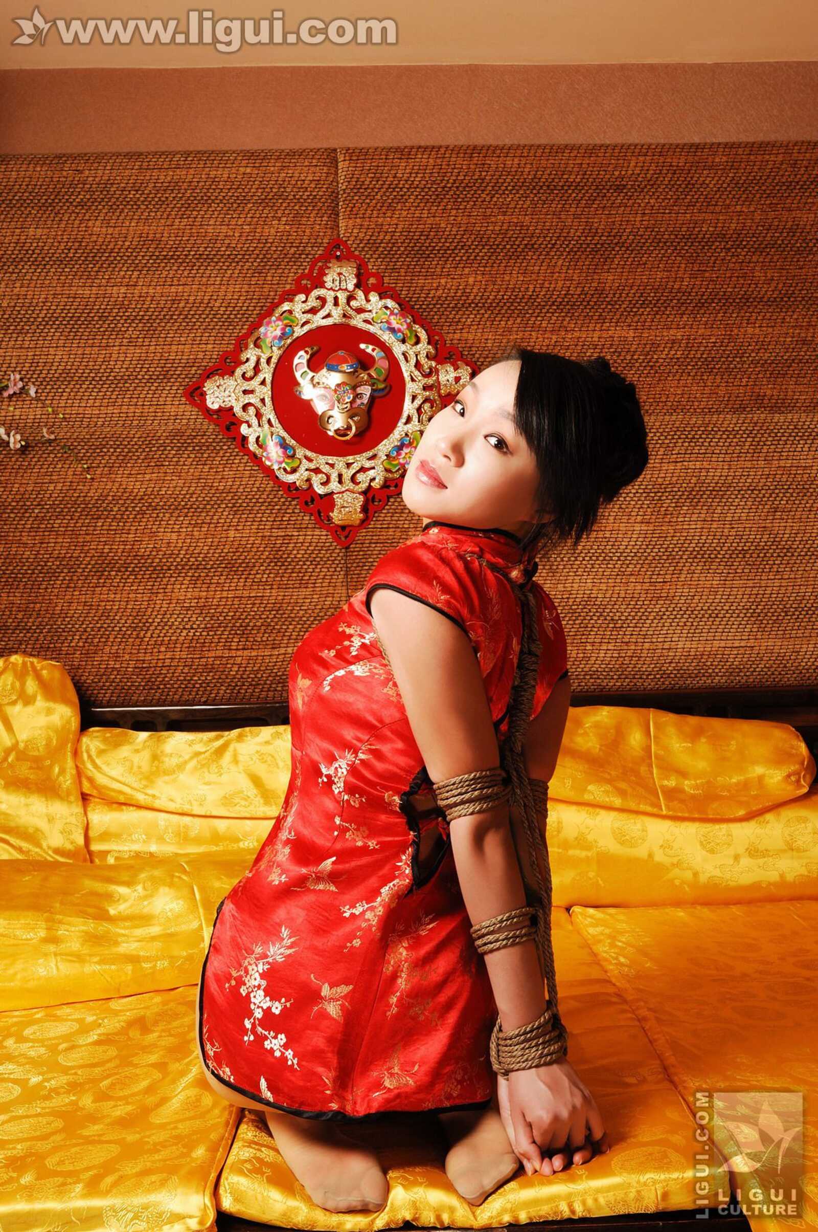 [丽柜美束LiGui] Model 伊园、菲菲《新年特别礼物》第16张