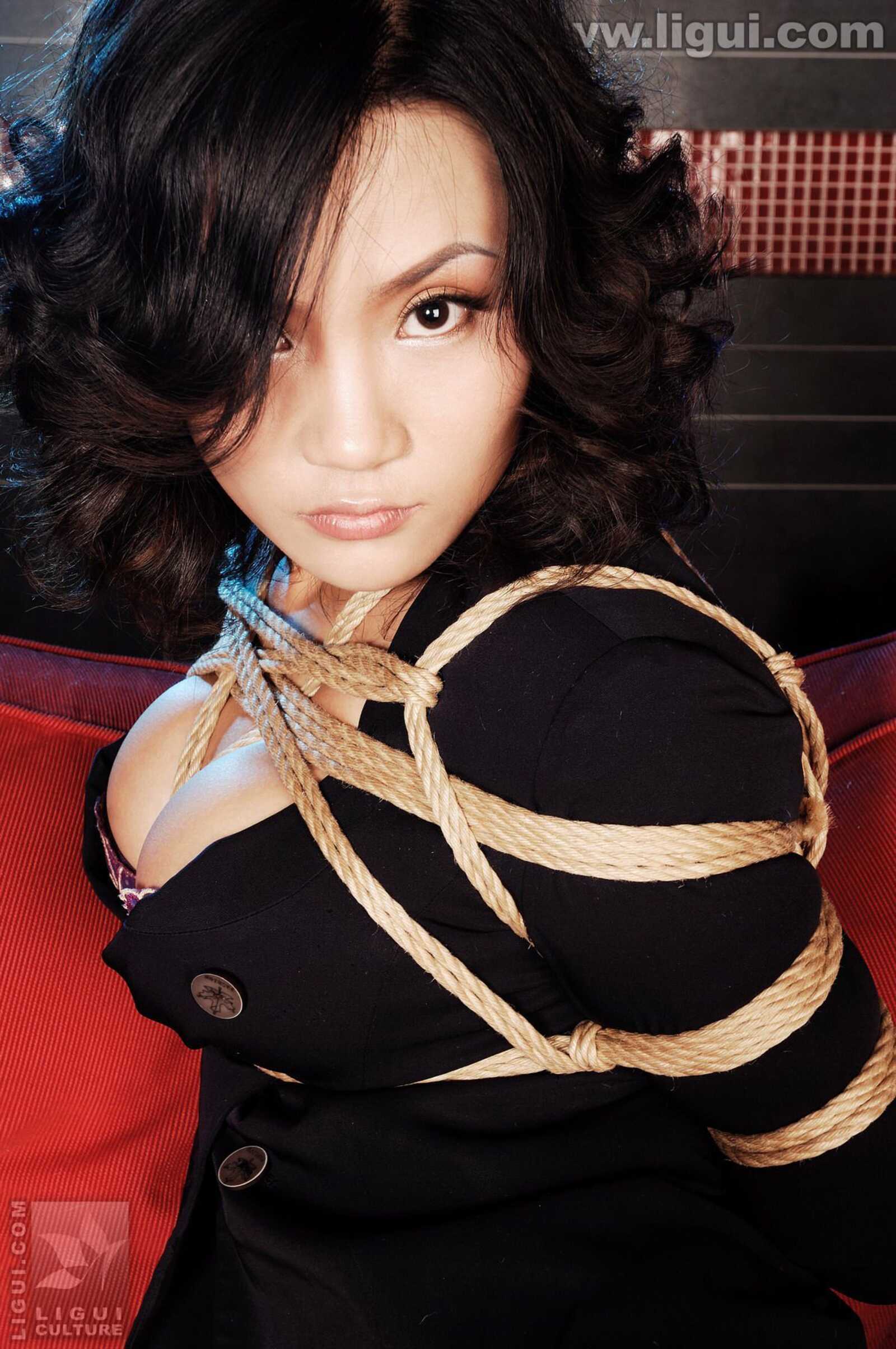 Model lucy《被捆绑的梦幻镜头》 [丽柜美束LiGui] 美第16张