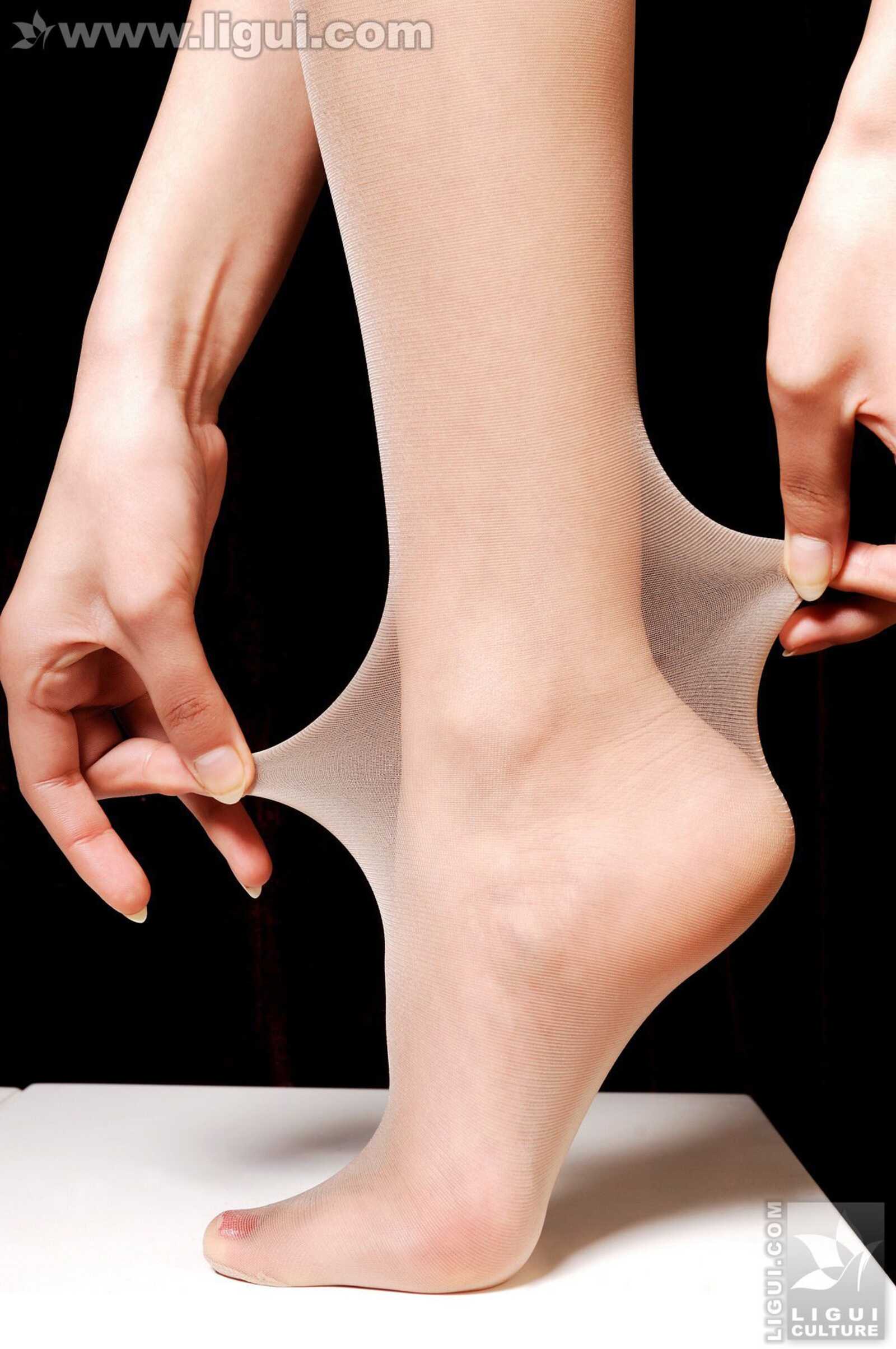 Model 文欣《温柔甜美的丝袜诱惑地带》 [丽柜Li第9张