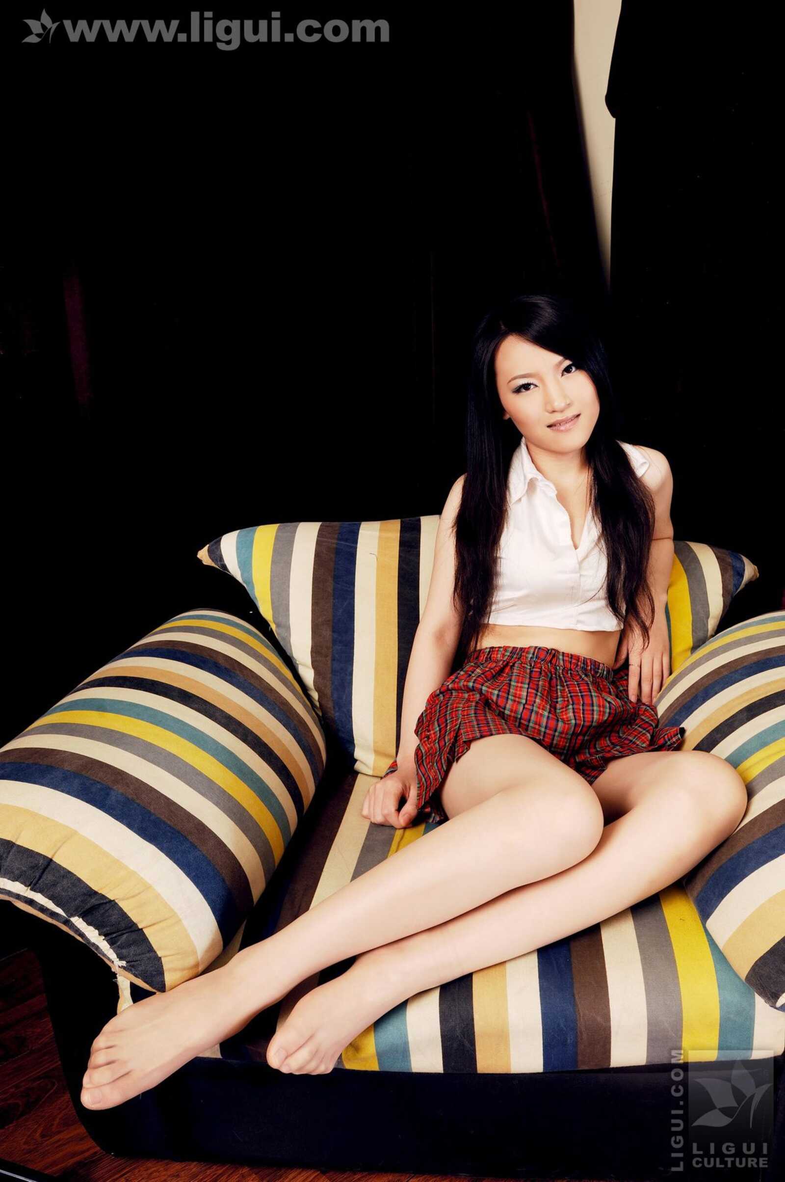 Model 文婷《甜美可爱的肉丝袜高跟》 [丽柜LiGui第8张