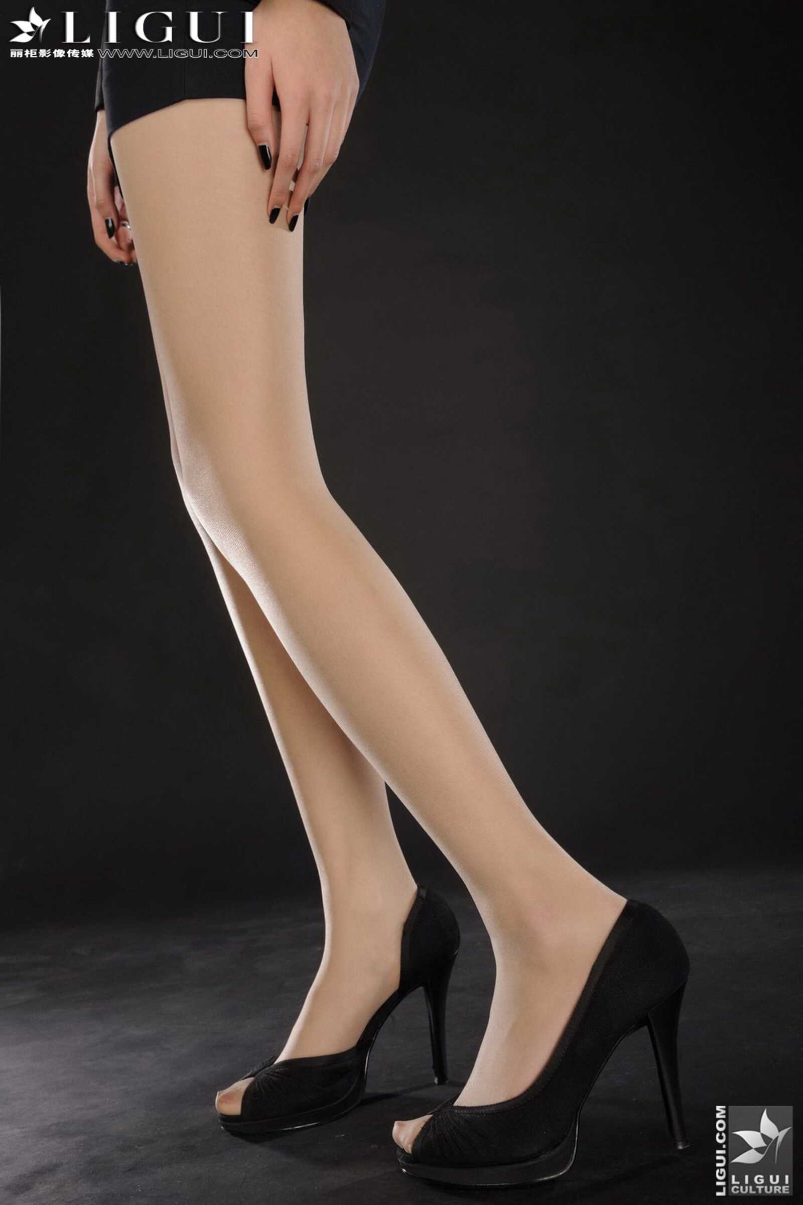 Model 桃子《清新靓丽的办公室俪人》 [丽柜LiGui第15张