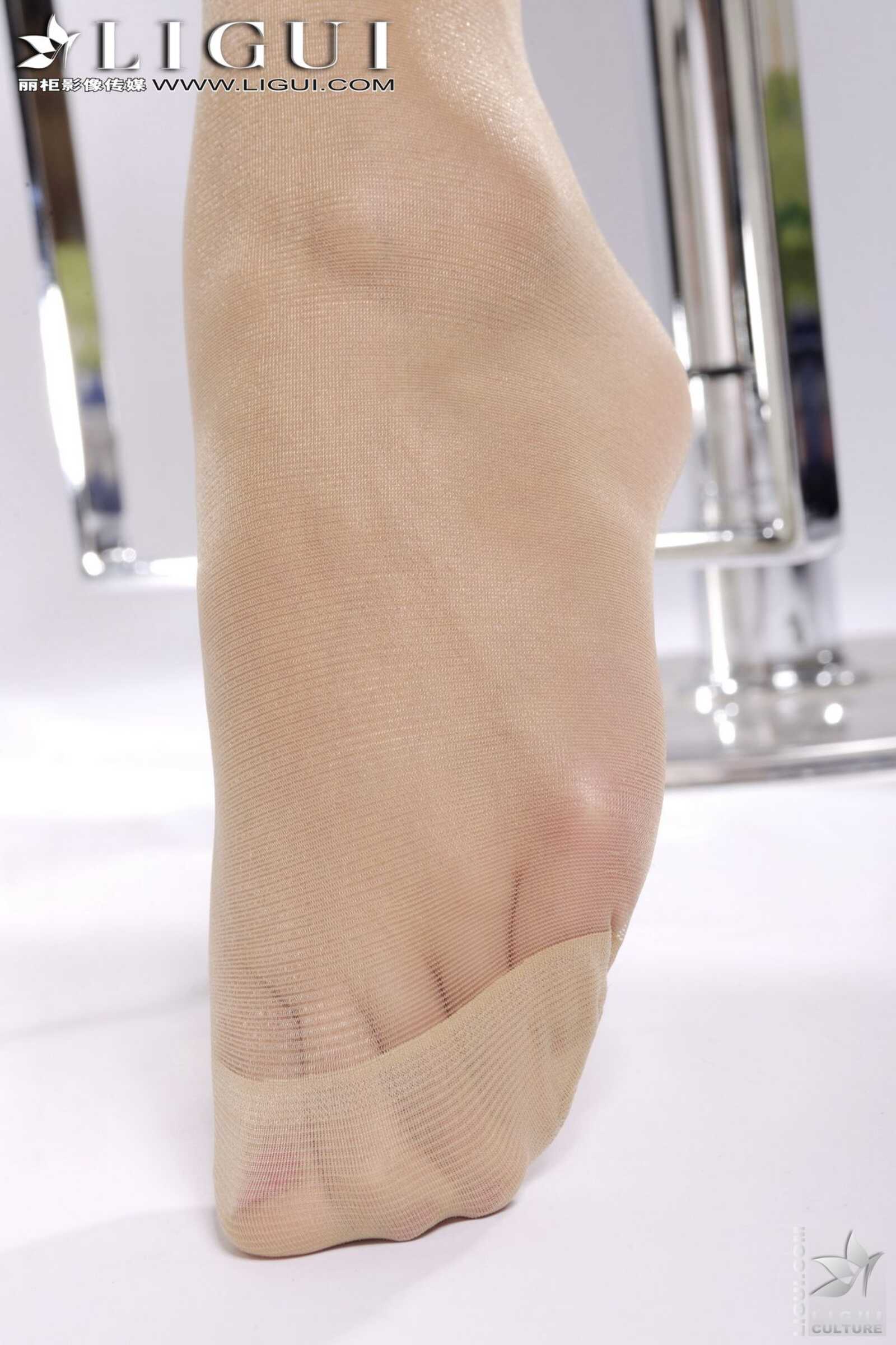 Model 美美《肉丝OL高跟女郎》 [丽柜LiGui] 美腿玉足第2张