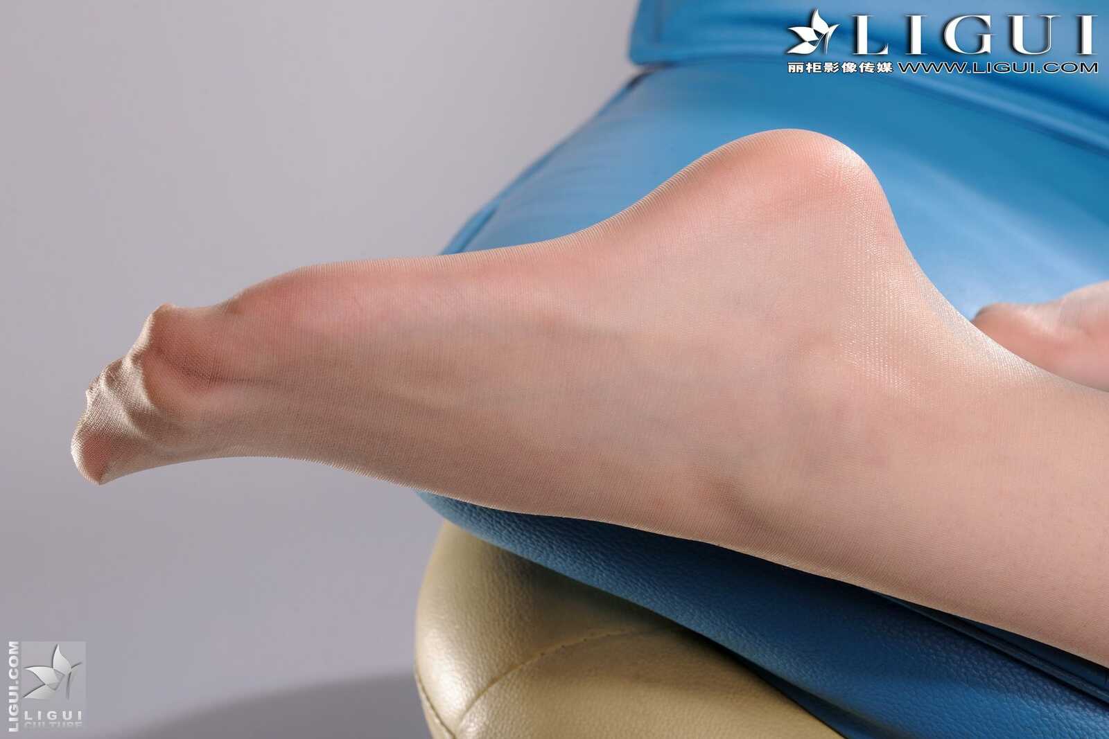 Model Vicky《足之韵足之诱惑》 [丽柜LiGui] 美腿玉足第11张