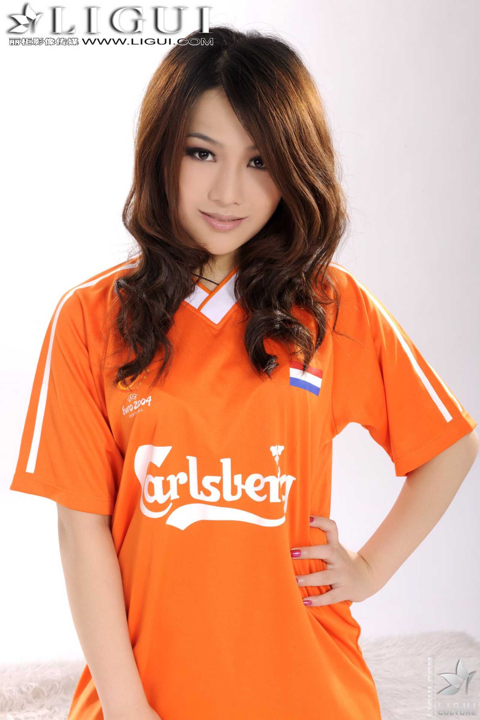 Model 文静《铿锵玫瑰》 [丽柜LiGui] 美腿玉足写真第1张