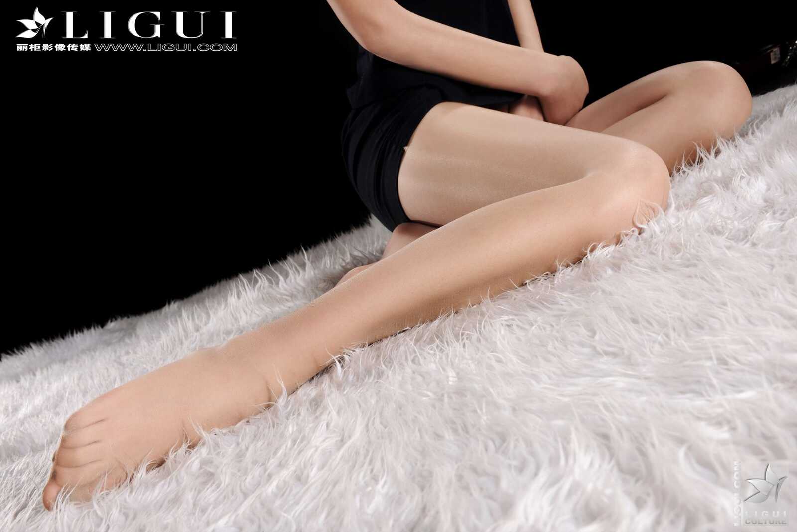 Model 怡萱《迷人的家庭女教師》上中下合集版第4张