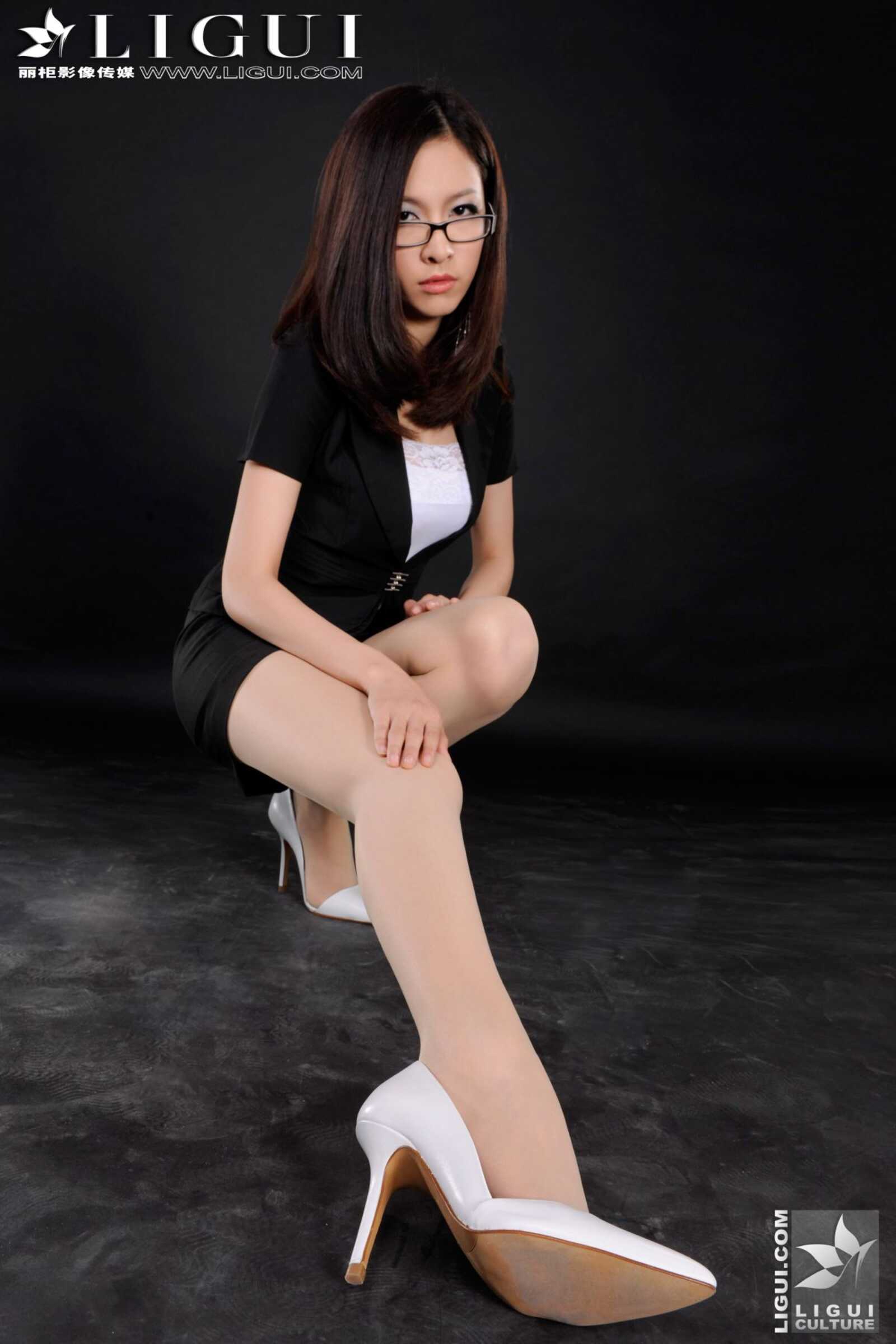 Model 雪儿《白领丽人的诱惑》 上下合集 [丽柜L第6张