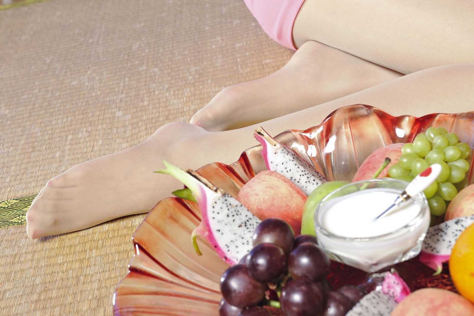 Model 笑笑《水果肉丝美足》上下合集 [丽柜LiGui第19张