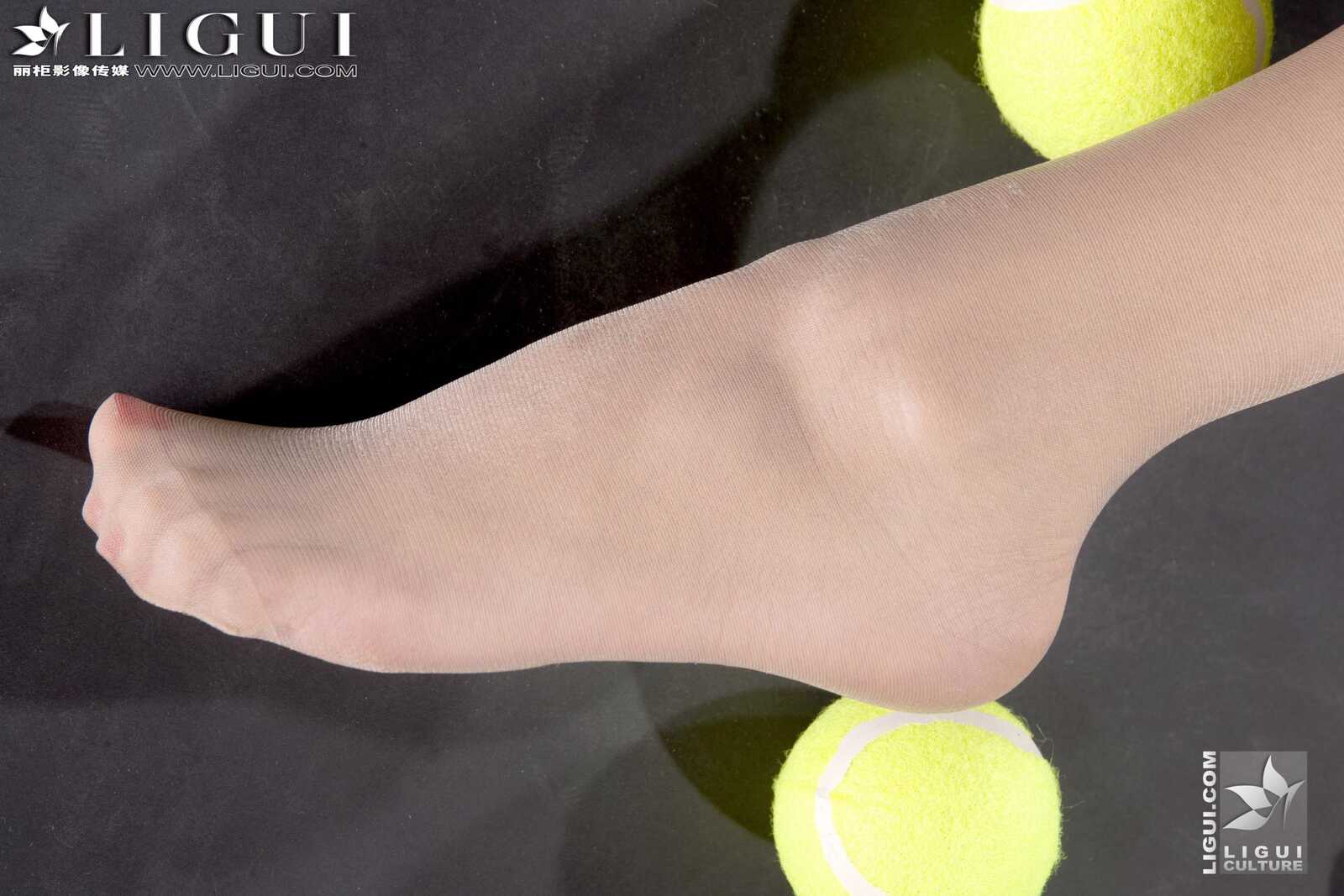 Model 美美《羽毛球美人丝足秀》上中下合集 [丽柜第13张