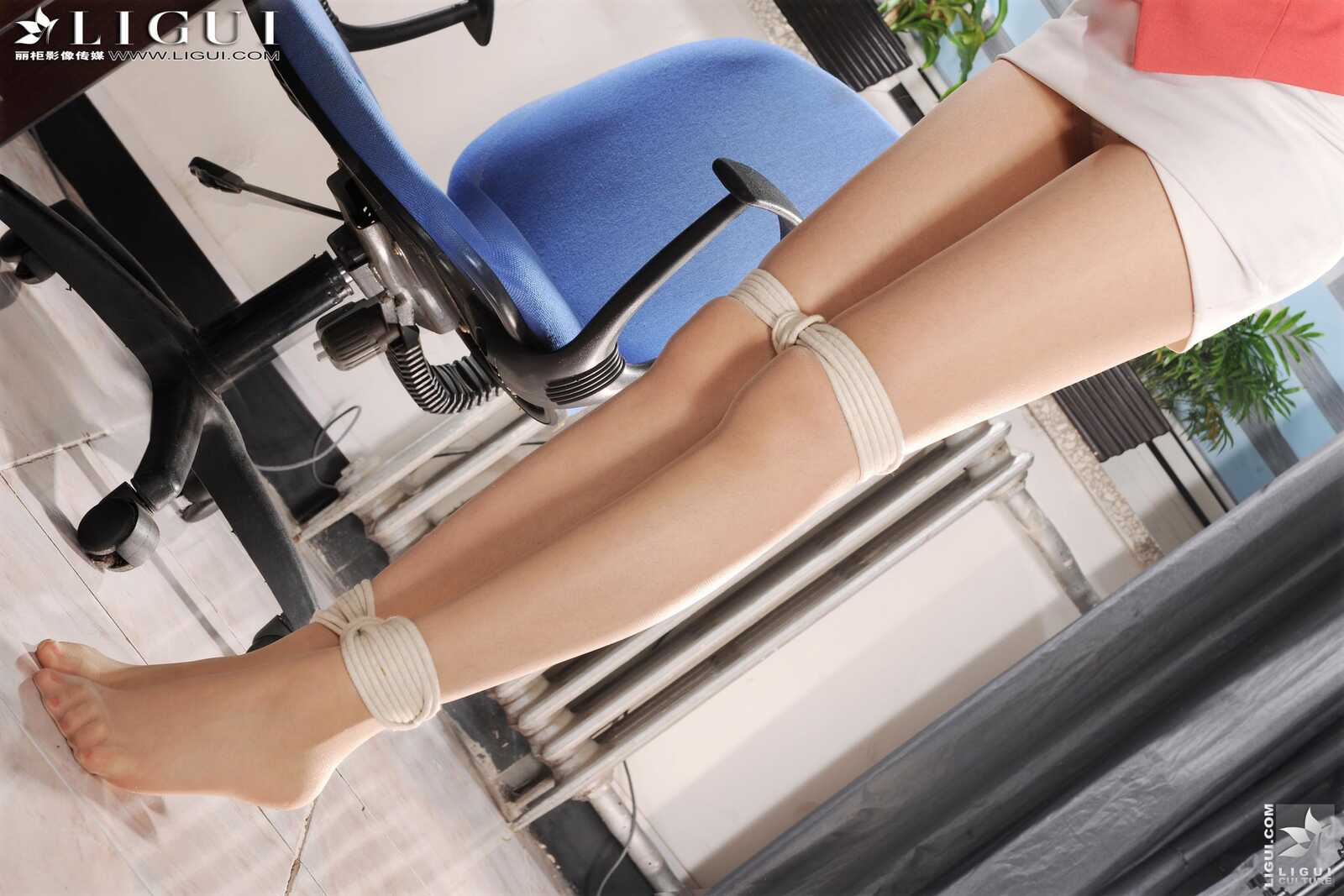 Model 英子《办公室绳艺捆绑》 [丽柜美束LiGui] 美第1张