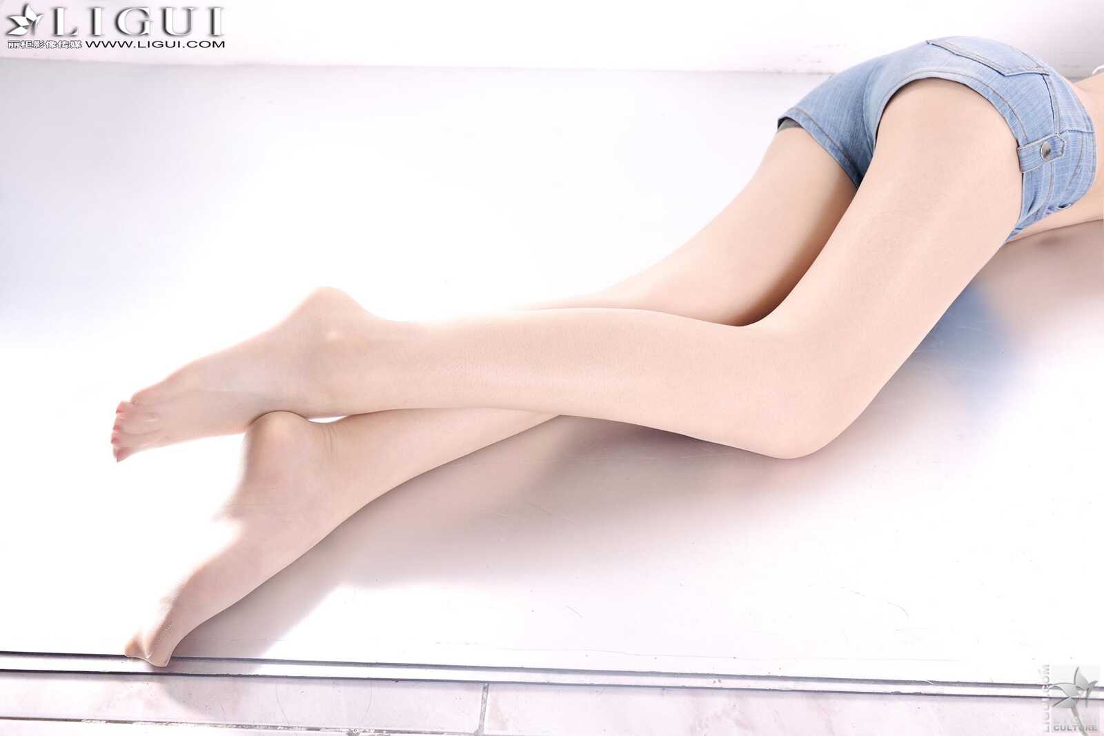 Model 允儿《长腿牛仔高跟妹子》 [丽柜LiGui] 美腿第1张