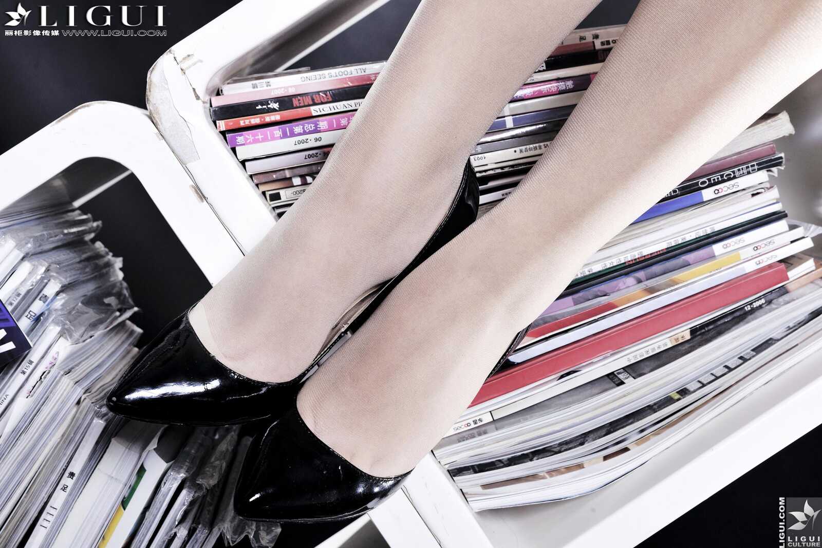 Model 小杨幂《极品时尚职业装女郎》 [丽柜LiGui第8张