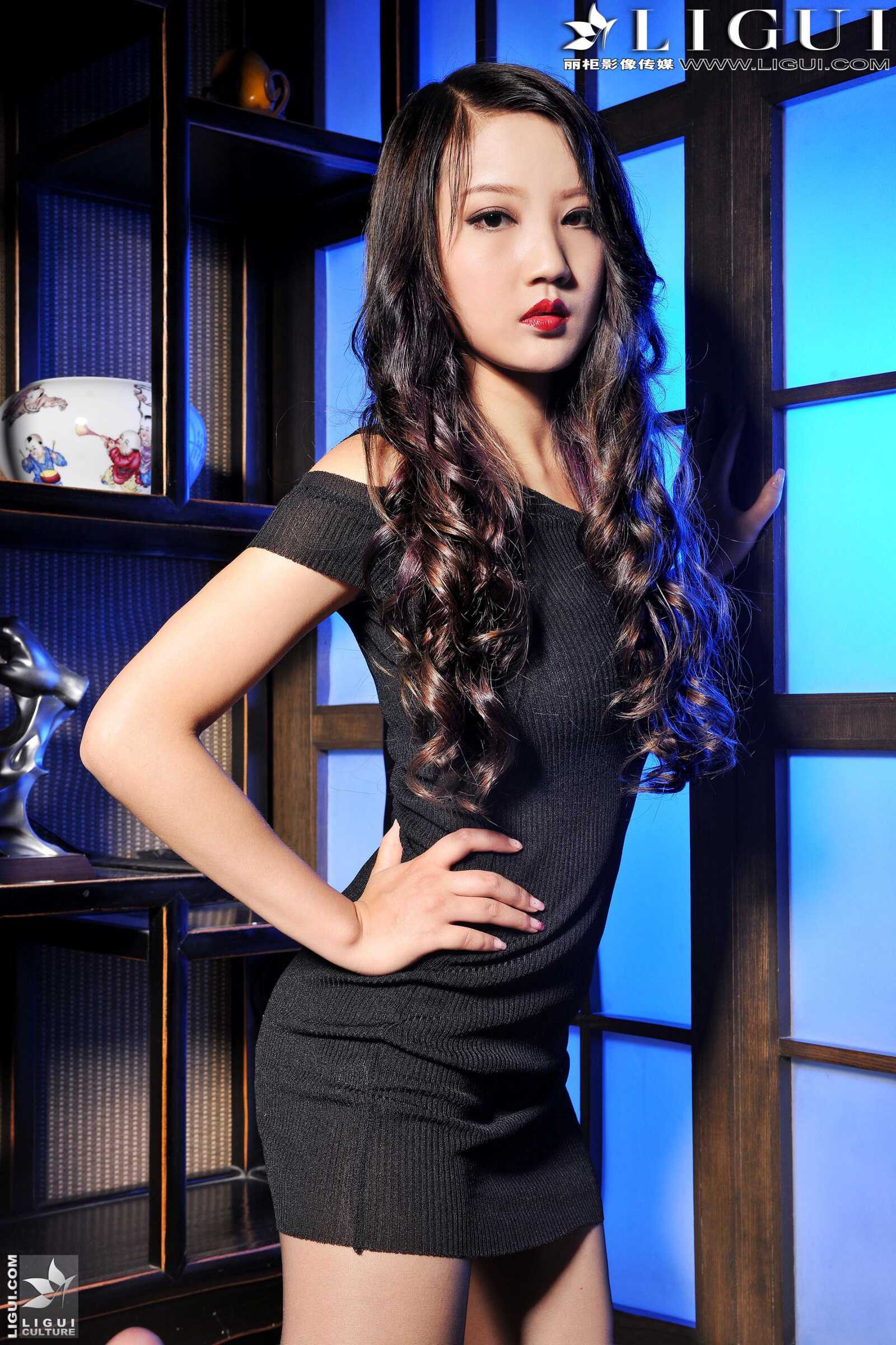 [丽柜贵足LiGui] Model 司琪《黑丝高跟女神》美腿丝第6张