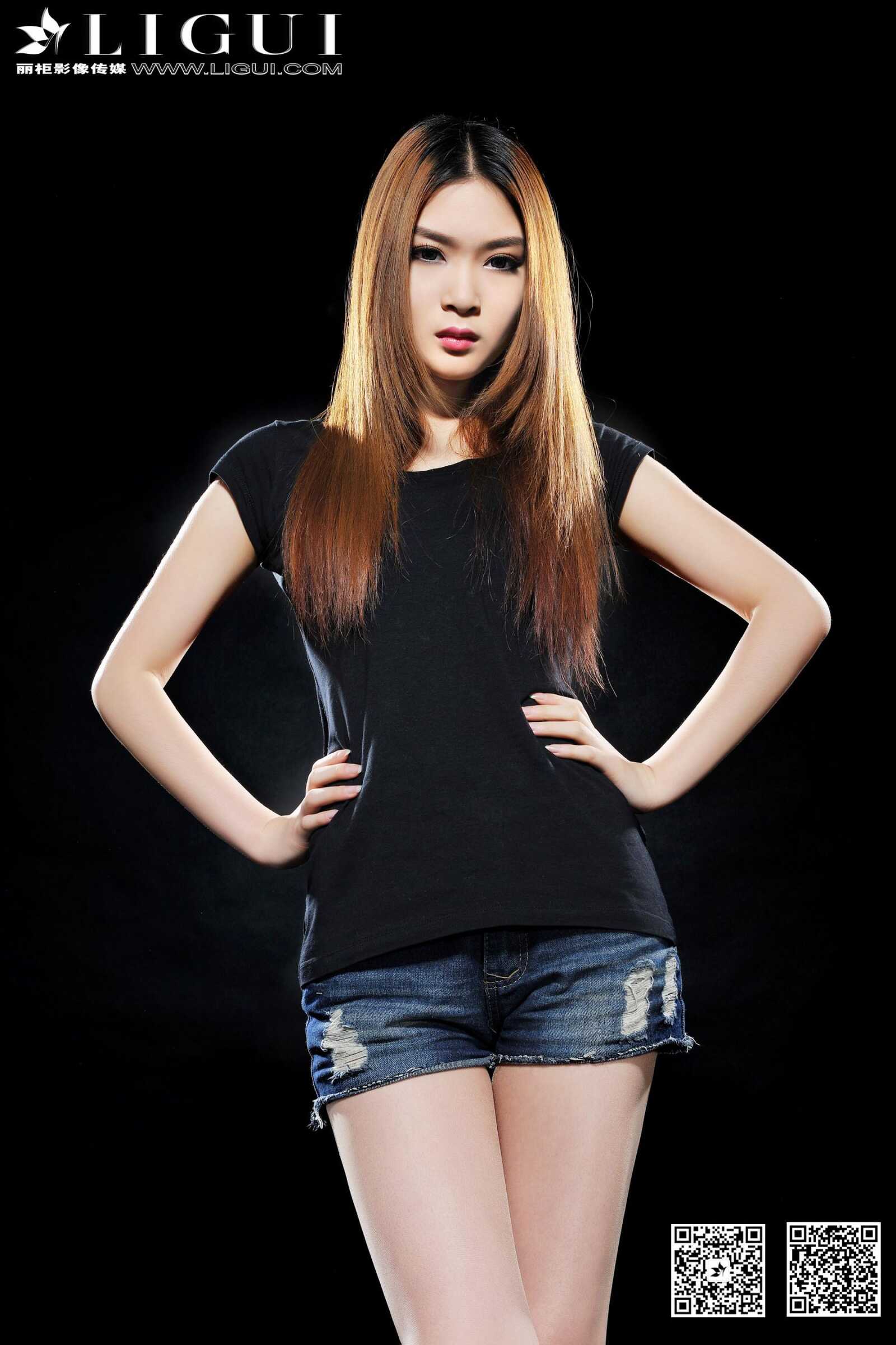 Model 允儿《牛仔热裤高跟美足》上下全集 [丽柜贵第18张