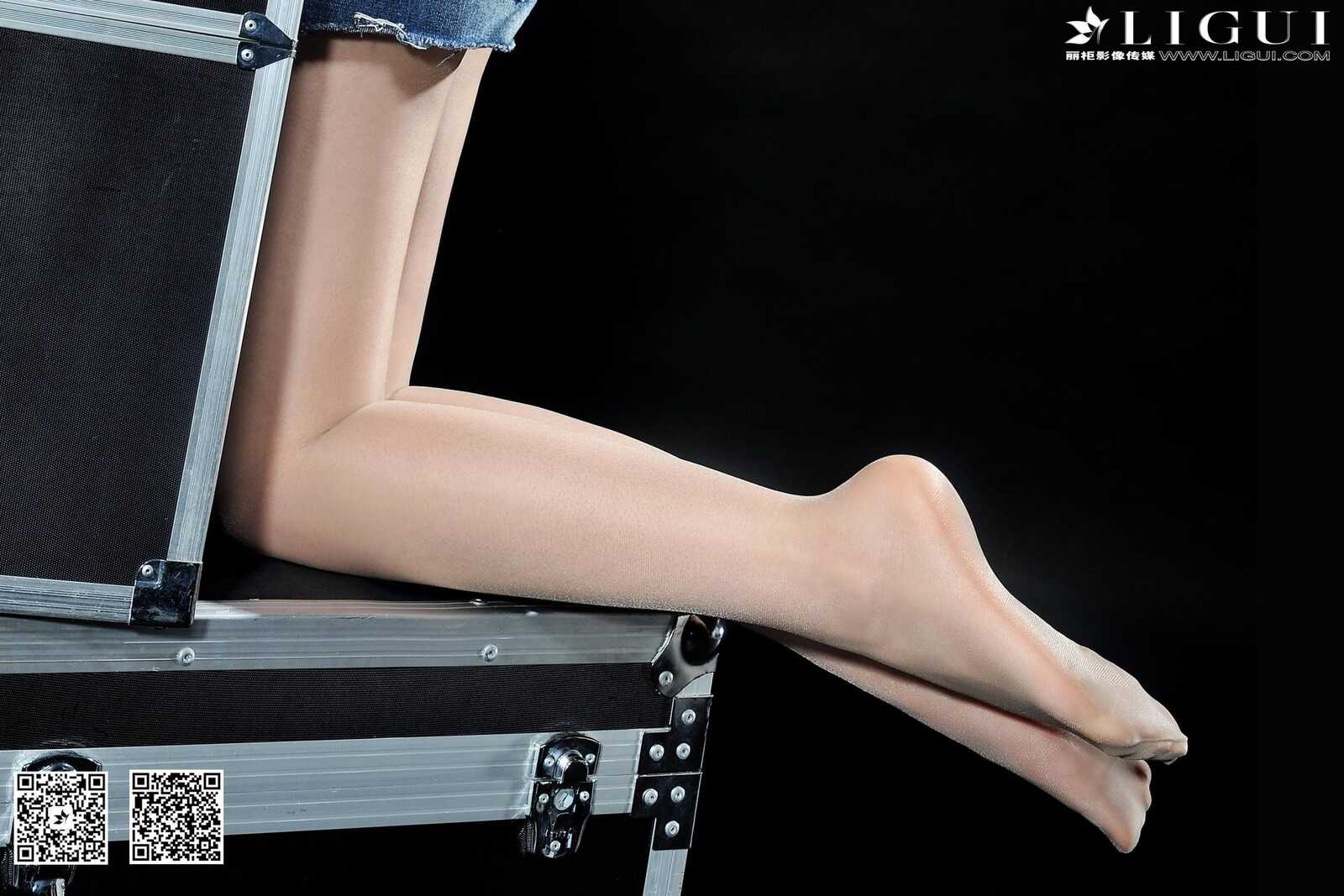 Model 允儿《牛仔热裤高跟美足》上下全集 [丽柜贵第6张