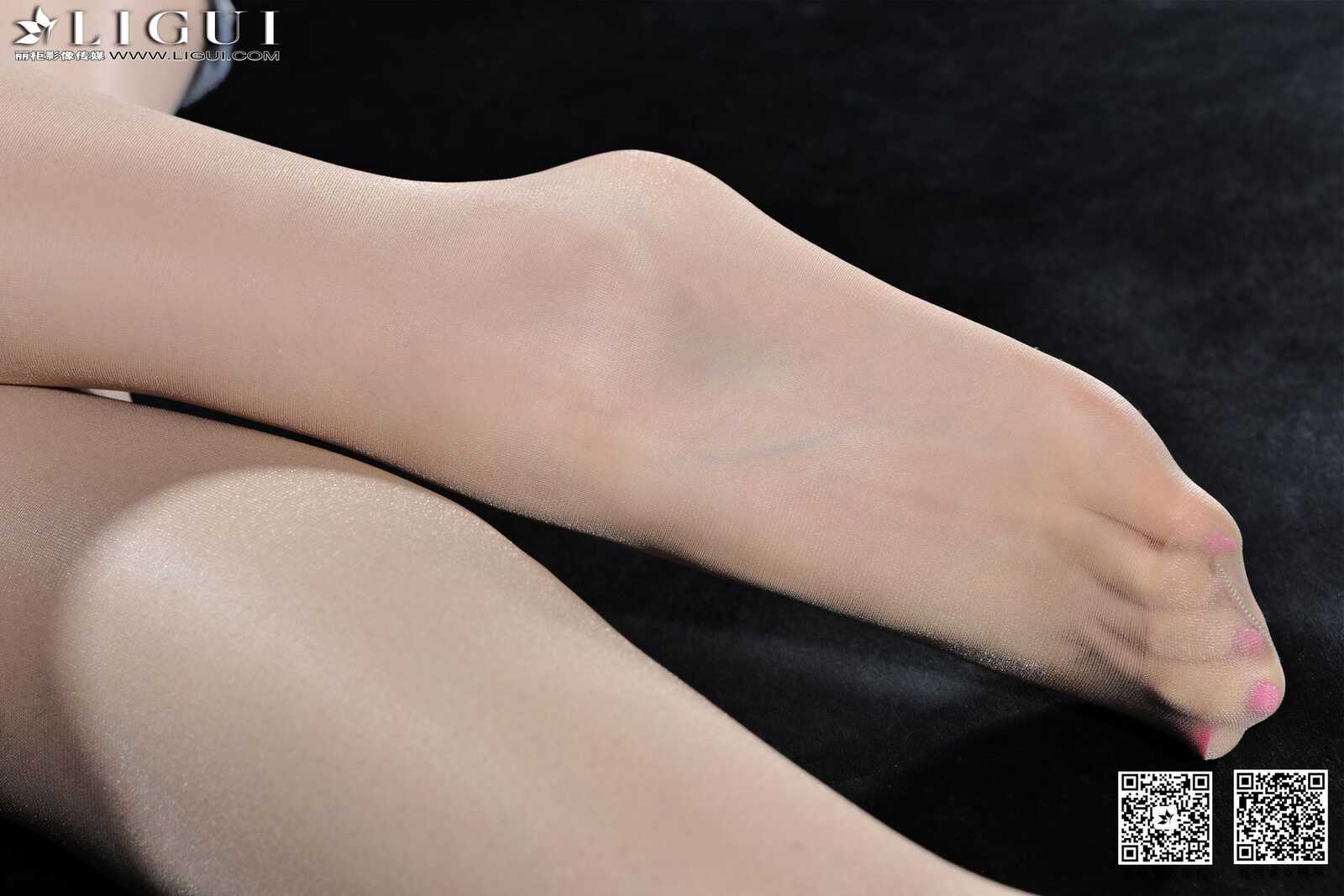 Model 允儿《牛仔热裤高跟美足》上下全集 [丽柜贵第3张