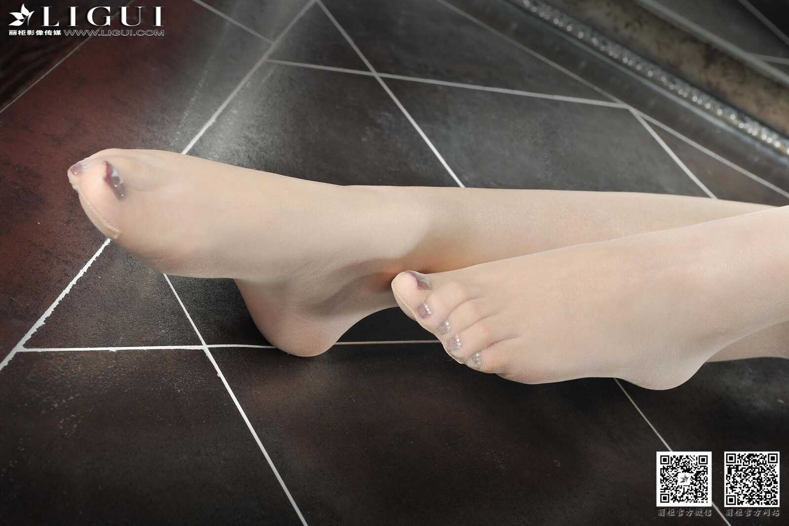 Model 文静《护士高跟美足》上下全集 [丽柜LiGui第1张