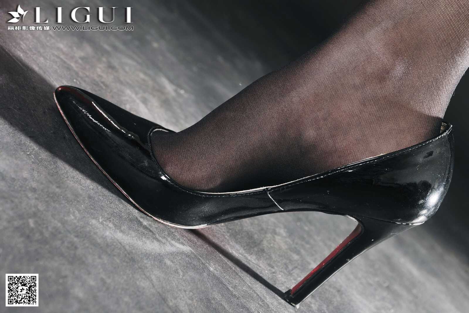 LIGUI文欣《黑丝美腿丝足》 上下部合集 [丽柜] 写第15张
