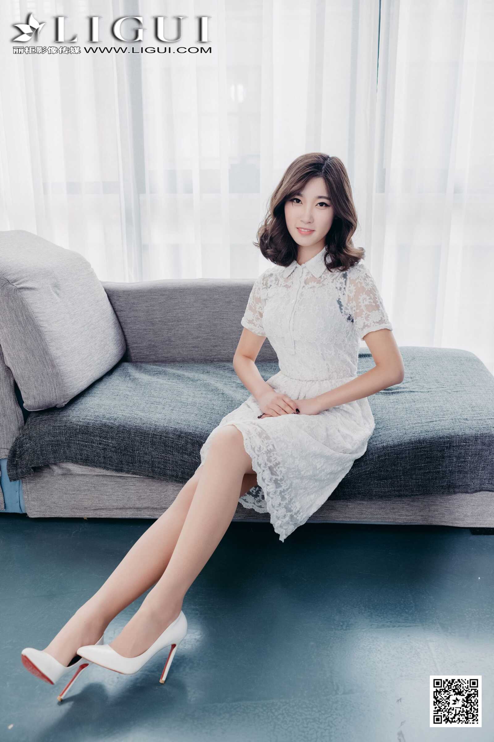 筱筱《蕾丝连衣裙》 [丽柜] 美腿丝足写真集第1张