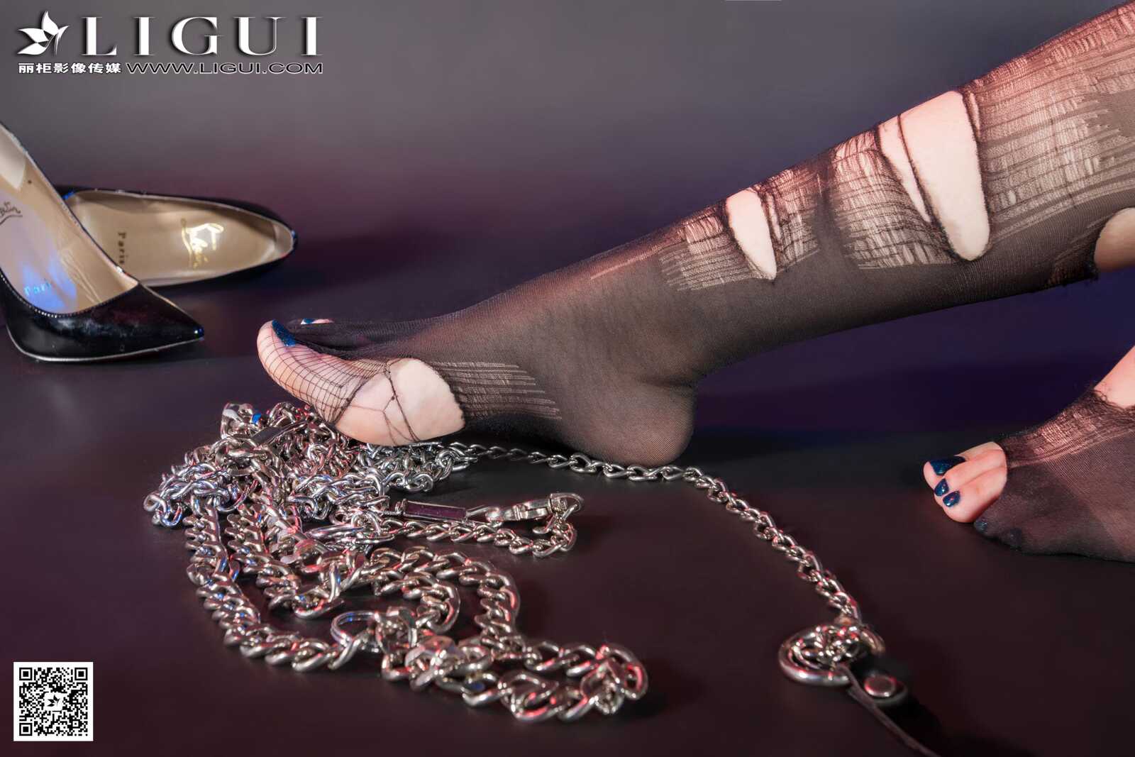 Model 诺言《黑丝女警镣铐丝足》[丽柜贵足LiGui]第1张