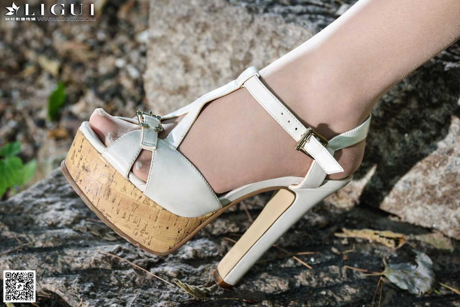 Model 文欣《街拍蕾丝超短连衣裙女神》上中下全第9张