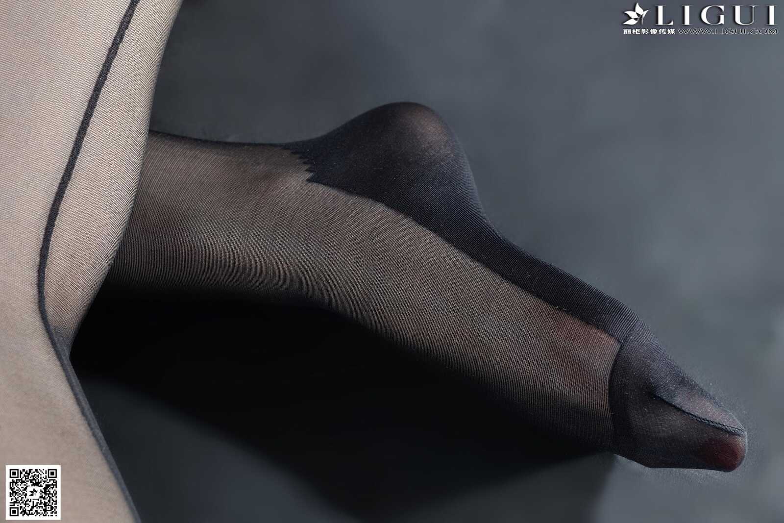 Model 菲菲《高贵黑丝丽人丝足》上中下全集 [丽柜第6张