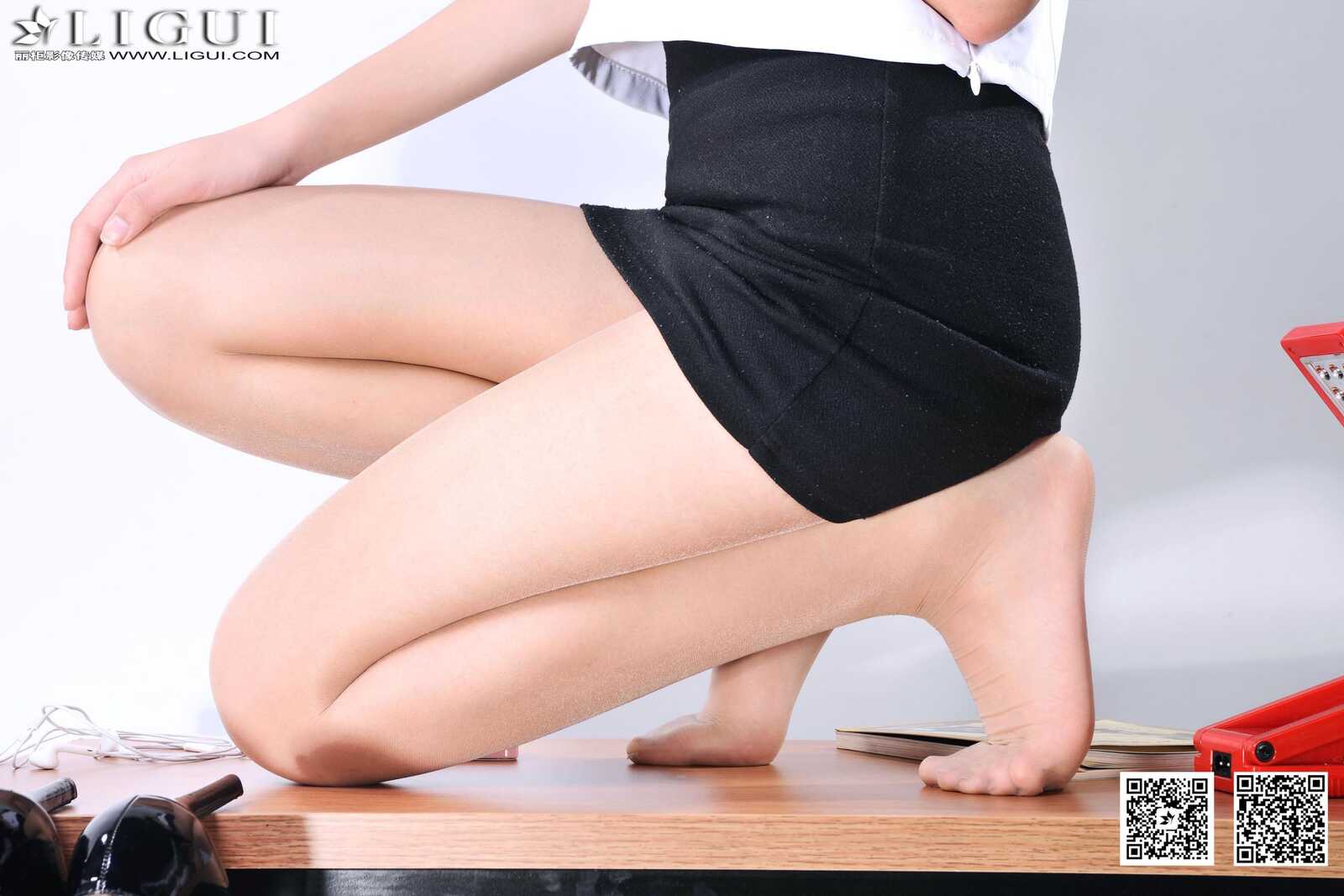 [丽柜LiGui] Model 小杨幂《水手服少女丝足》上中下第13张