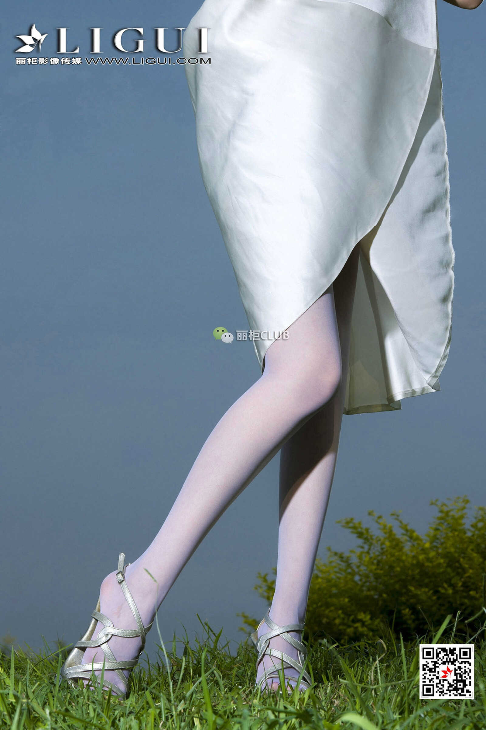 Model 雪儿《白丝+抹胸礼服》 [丽柜Ligui] 写真集第10张