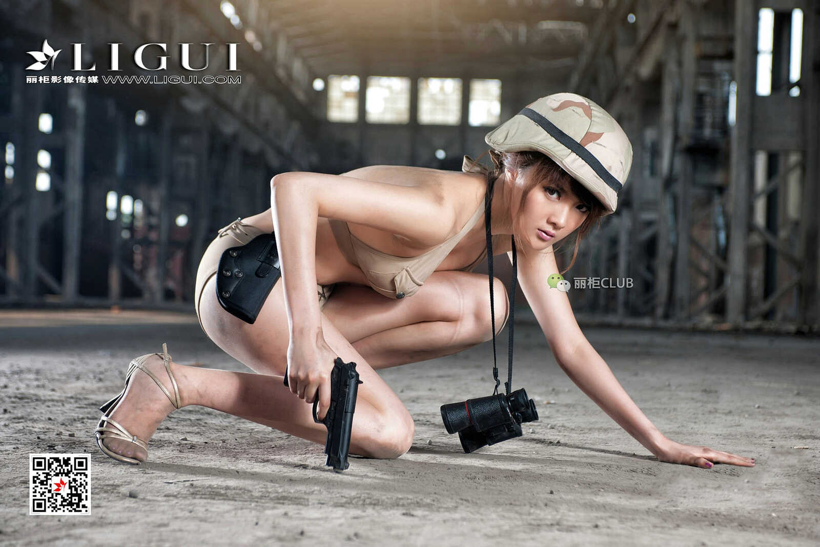 Model 黄芬《女兵美腿丝足》 [丽柜Ligui] 写真集第15张