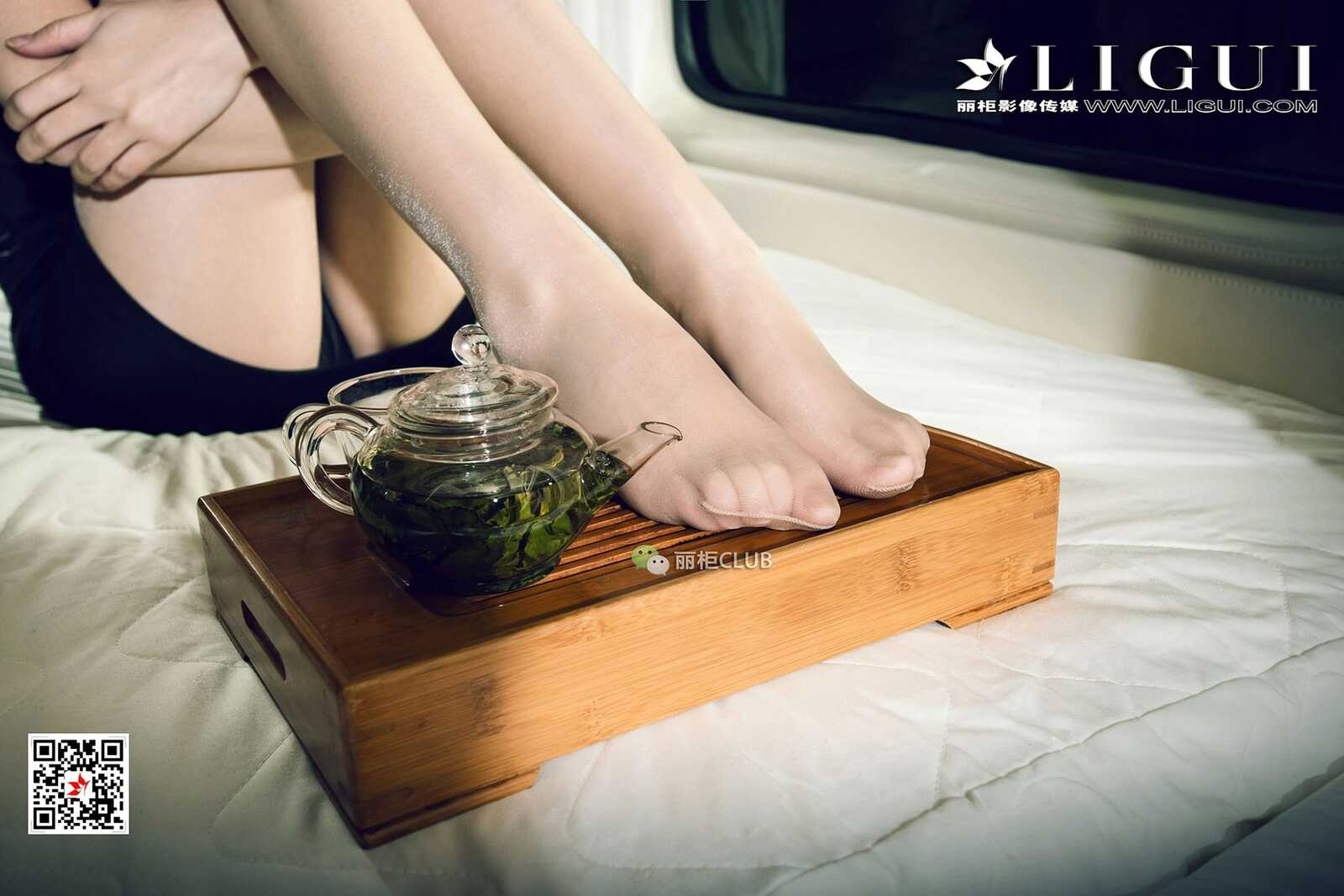 Model 足模Vicky《空姐丝足》 [丽柜Ligui] 写真集第7张
