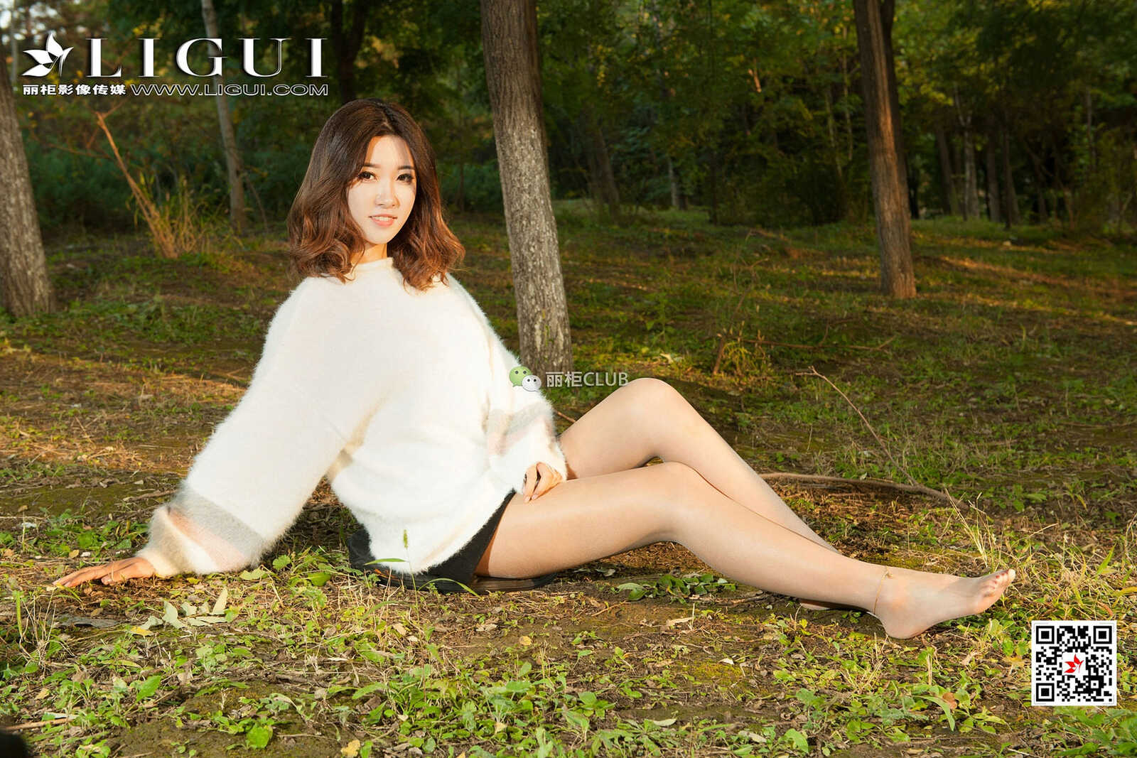 Model 筱筱《郊外肉丝丝足》 [丽柜Ligui] 写真集第18张
