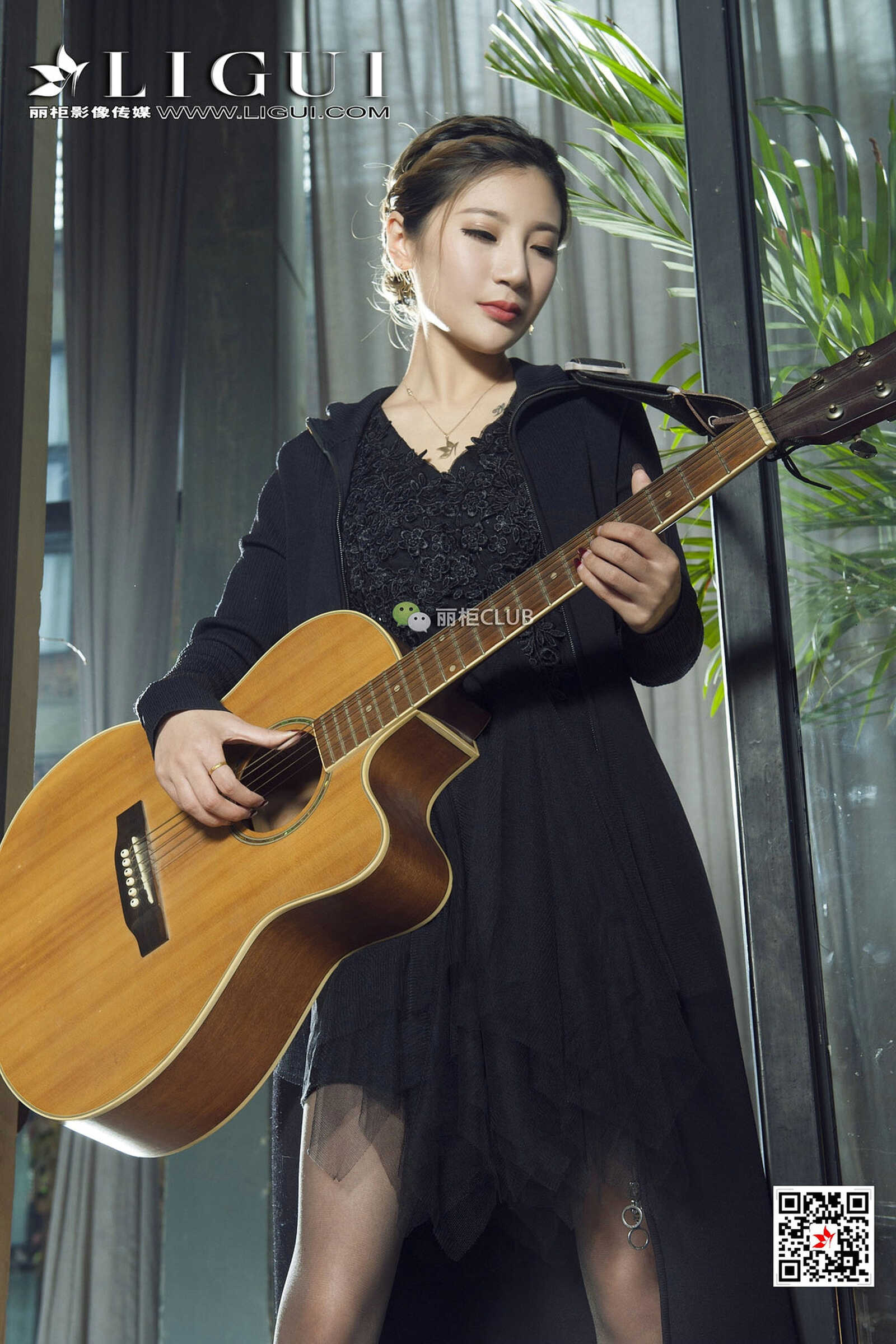 Model 悠悠《灰丝琵琶女神》 [丽柜Ligui] 写真集第14张