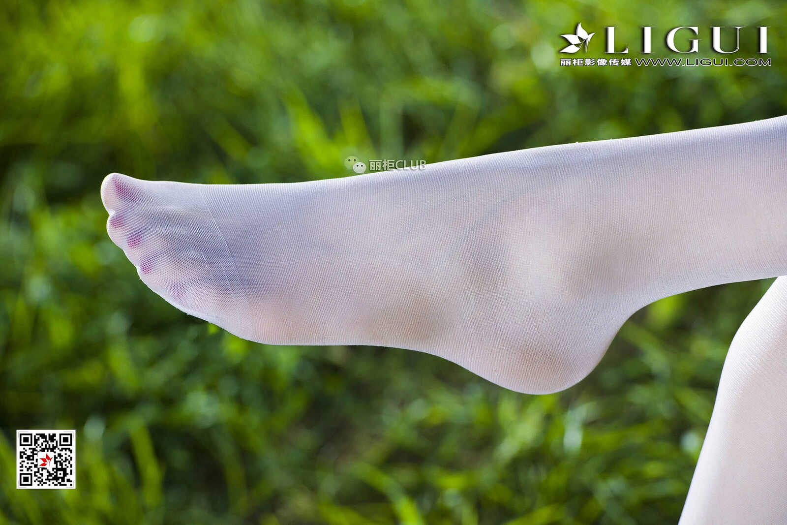 Model 雪儿《夜空白丝》 [丽柜Ligui] 写真集第3张