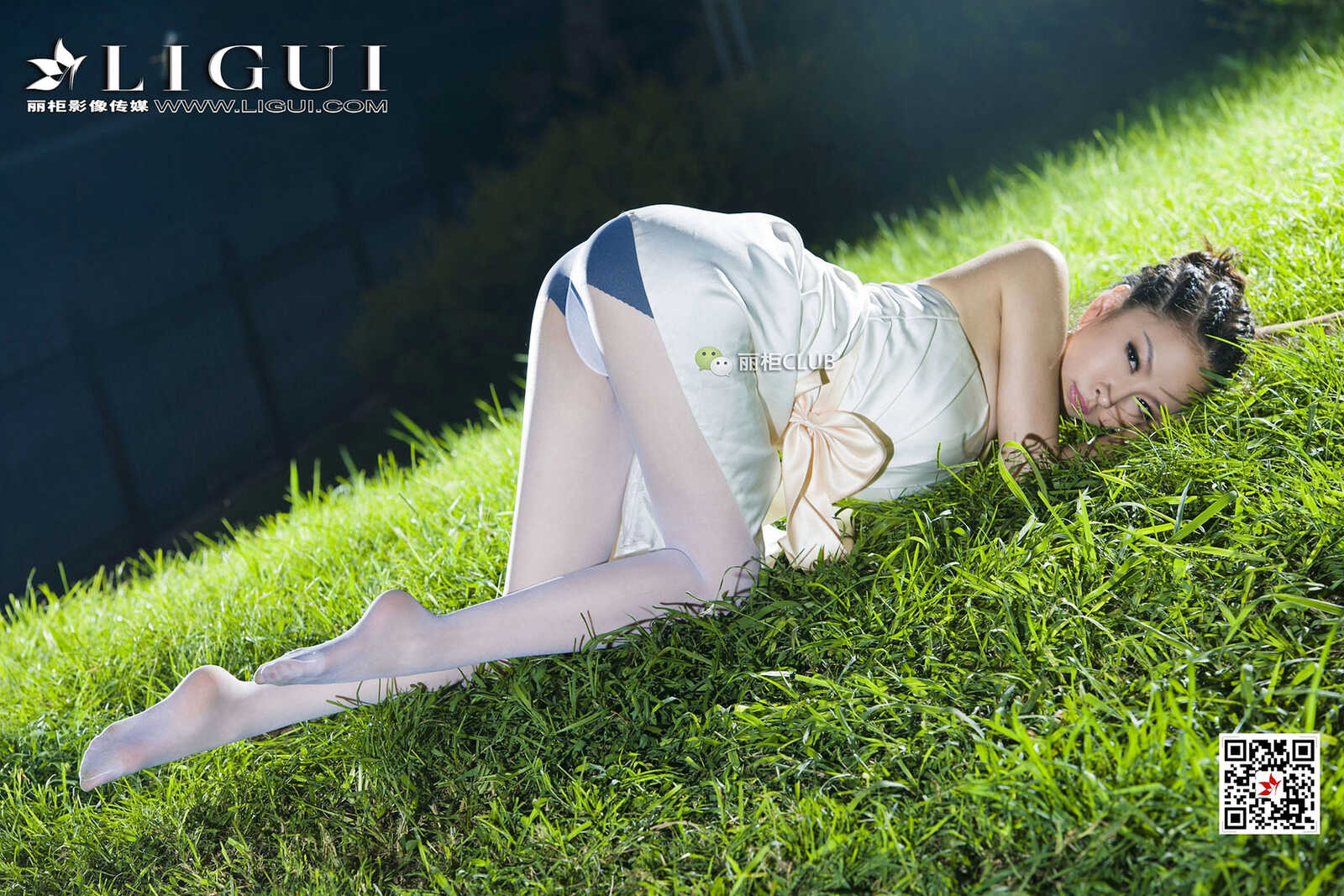 Model 雪儿《夜空白丝》 [丽柜Ligui] 写真集第16张