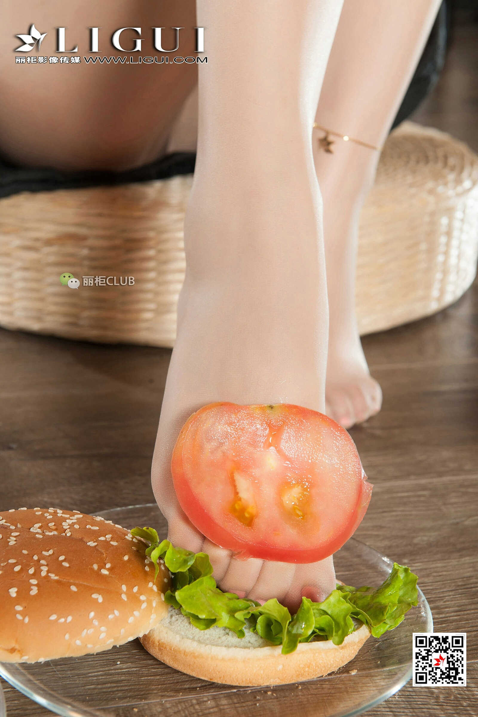 Model 雪糕《肉丝汉堡》 [丽柜Ligui] 写真集第8张