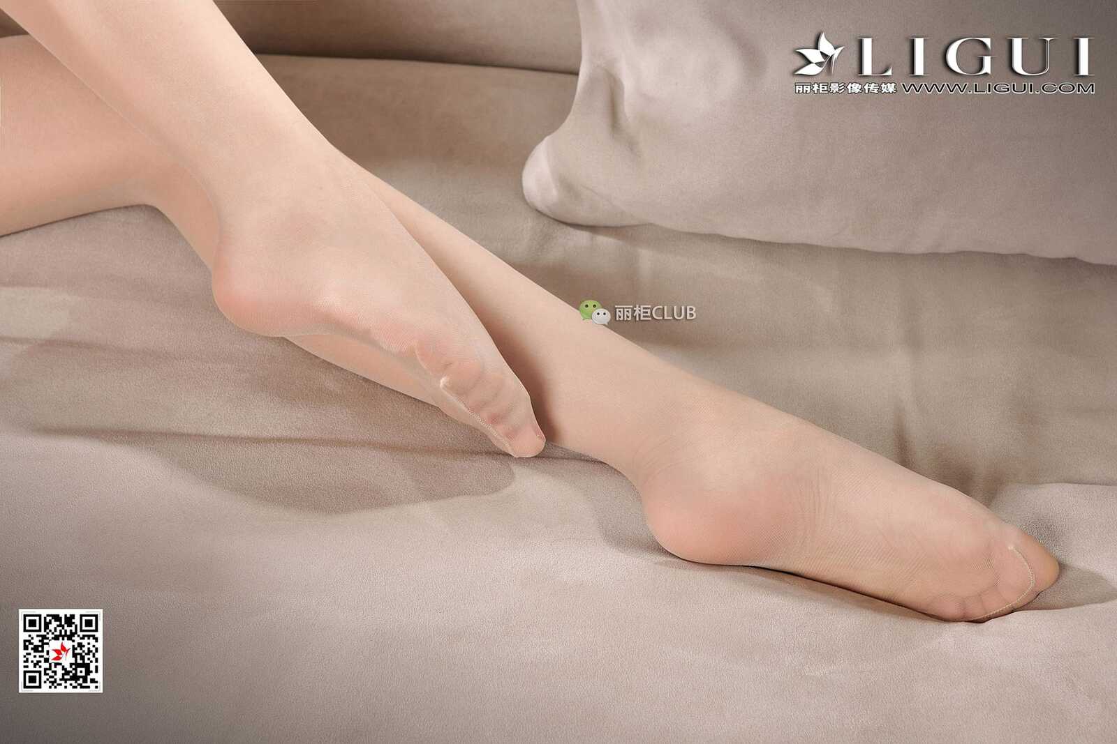 腿模可馨《OL肉丝袜》 [丽柜Ligui] 写真集第1张